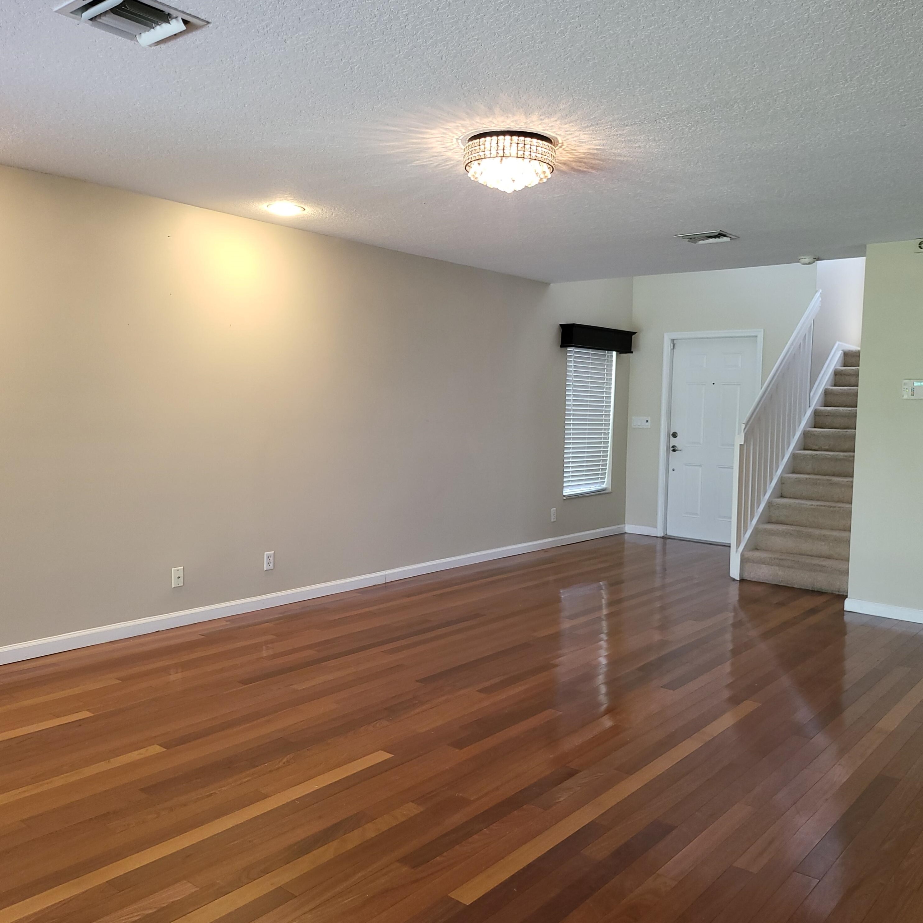 509 Alejandro Ln, West Palm Beach, FL 33413