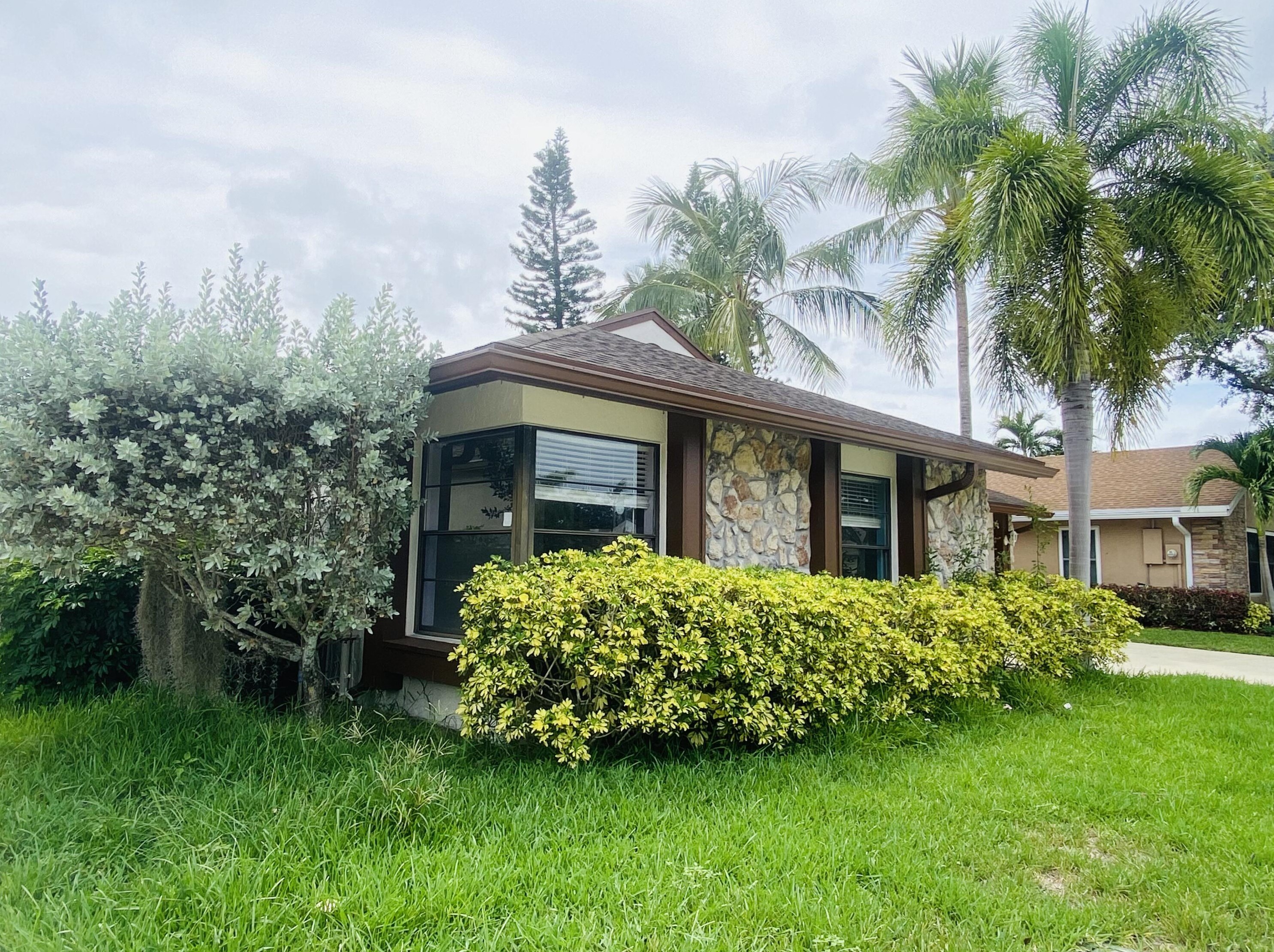 20995 Country Creek Dr, Boca Raton, FL 33428-1139