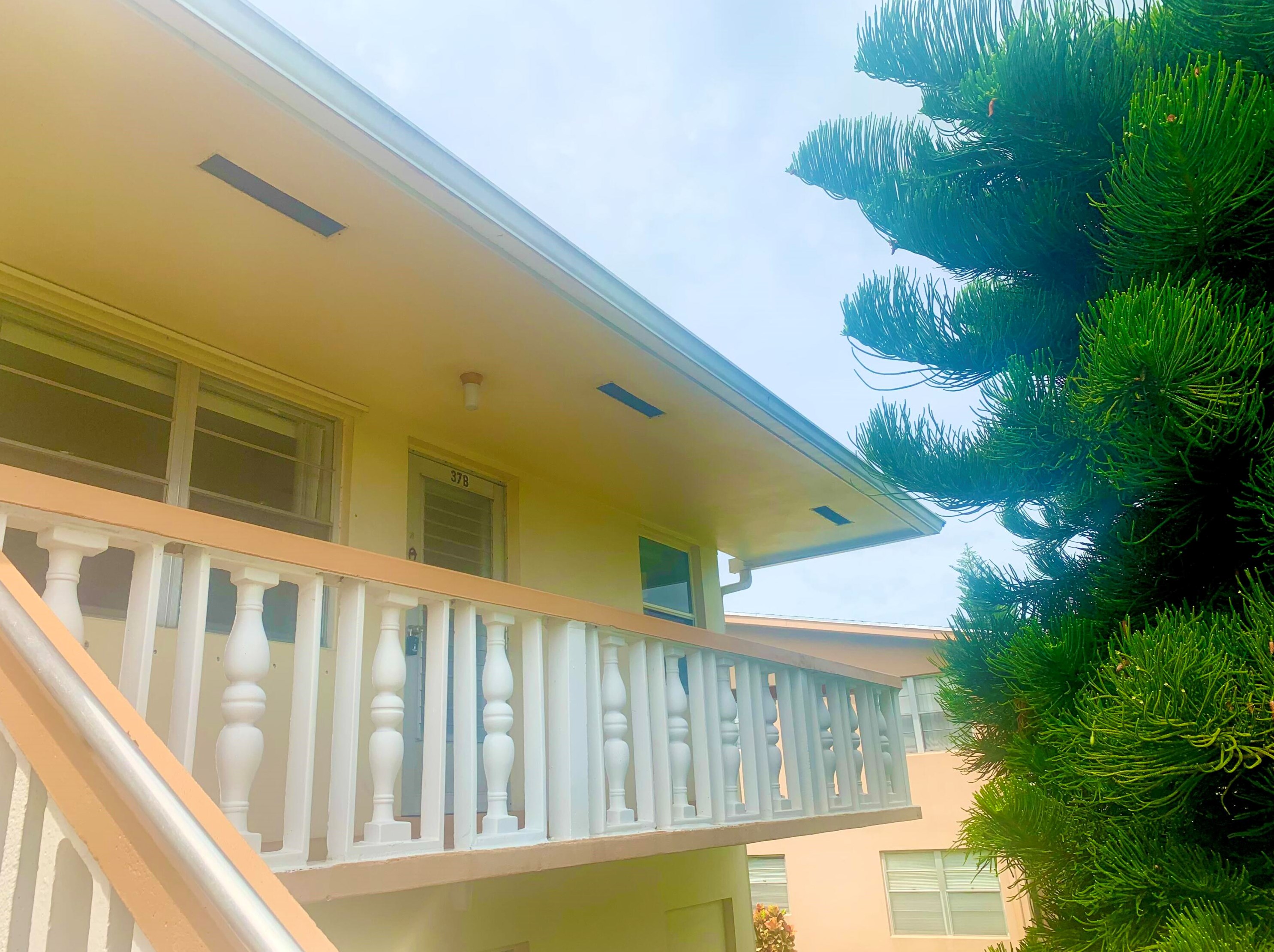 37 Easthampton B, West Palm Beach, FL 33417