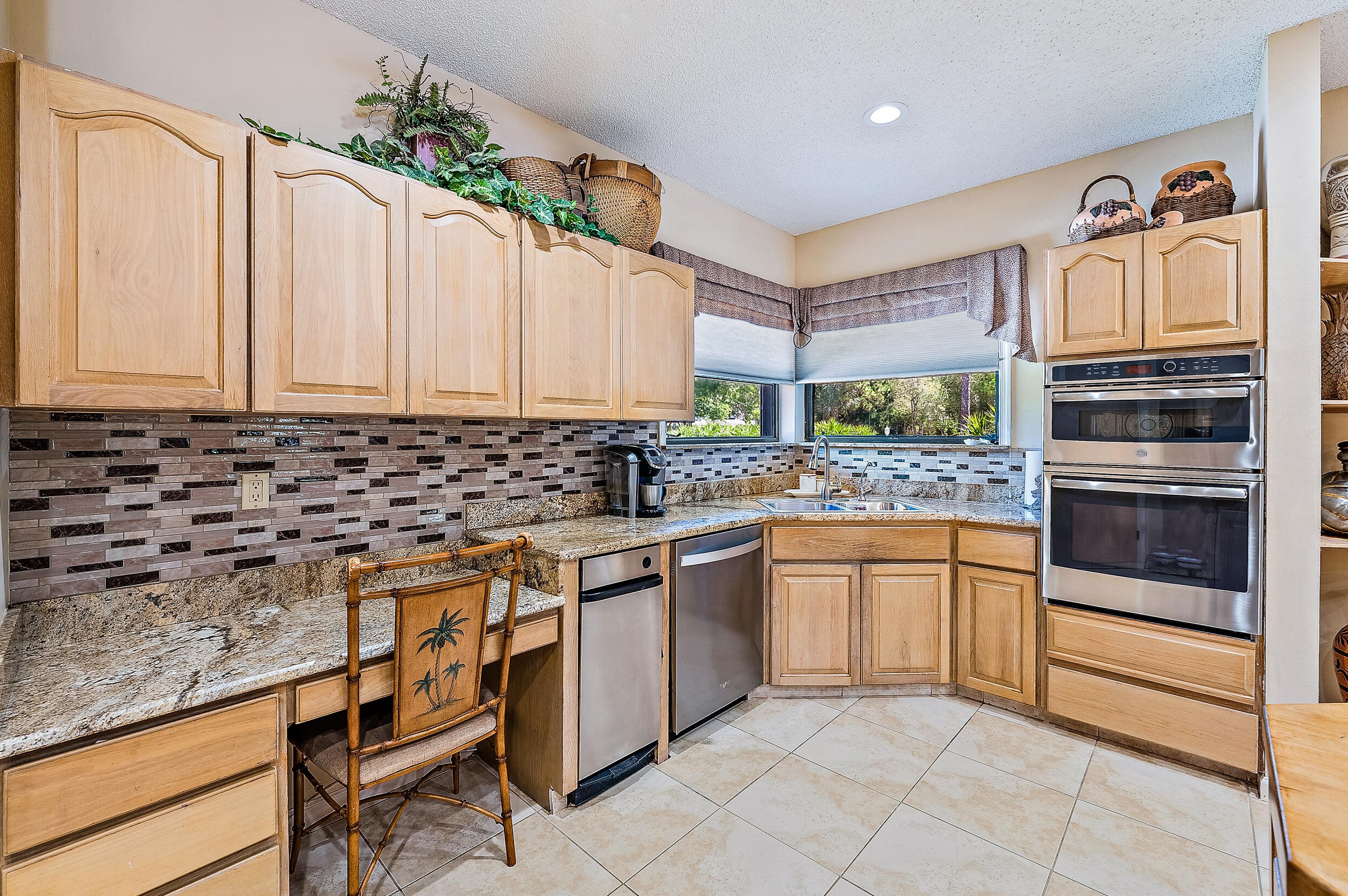 10250 Trailwood Cir, Jupiter FL 33478-4764 exterior