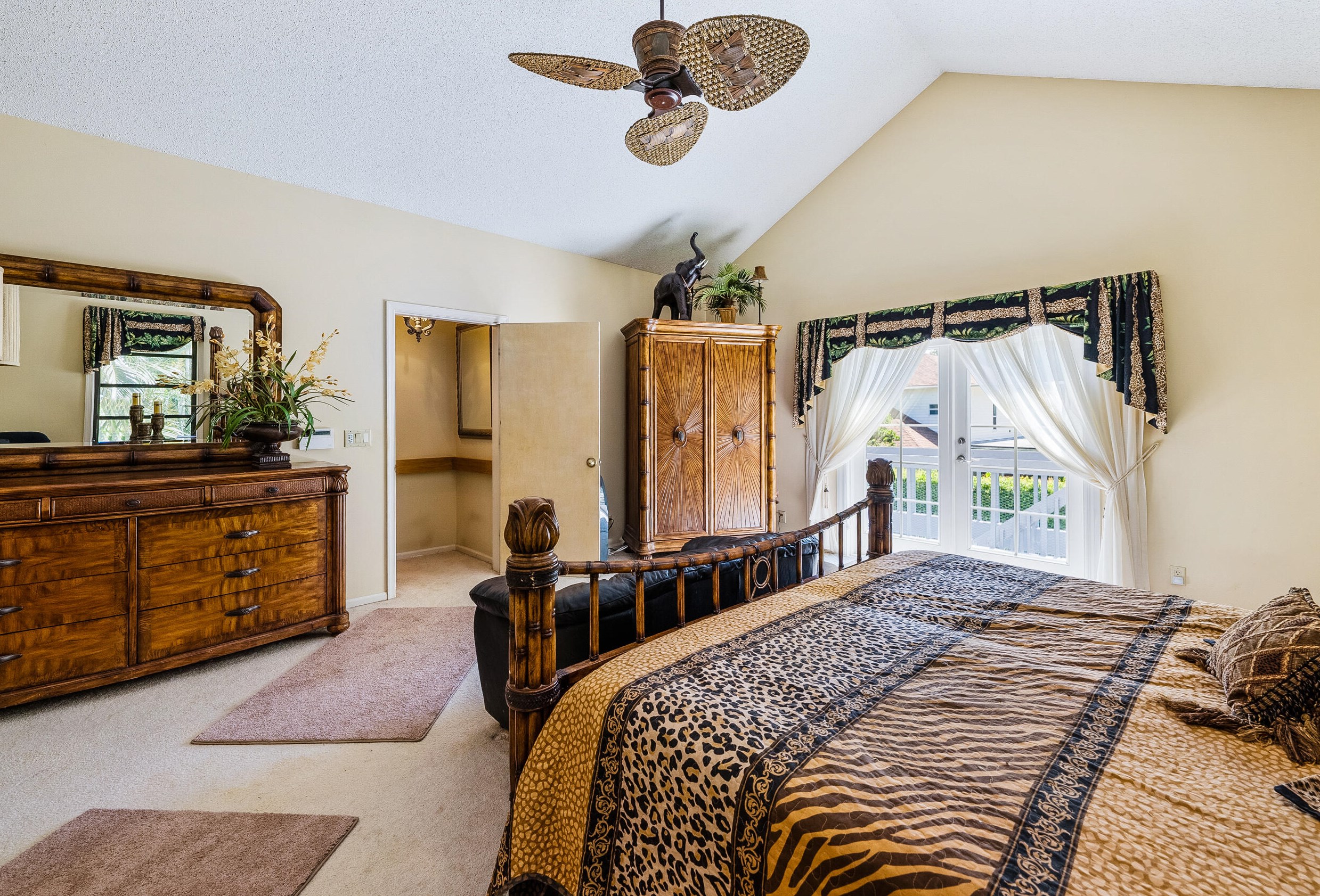 10250 Trailwood Cir, Jupiter FL 33478-4764 exterior