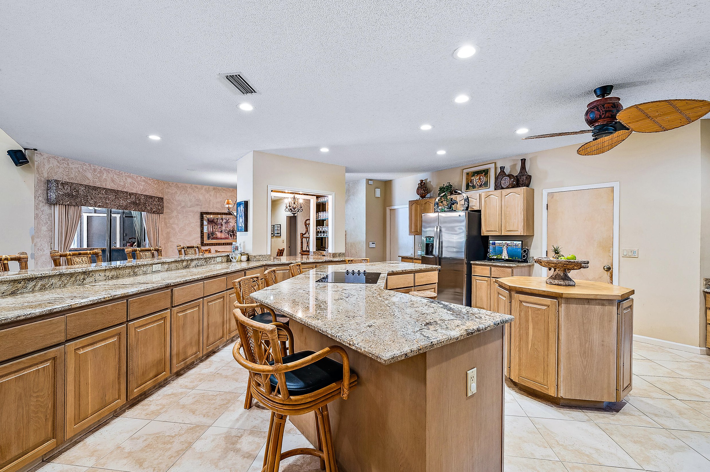 10250 Trailwood Cir, Jupiter FL 33478-4764 exterior