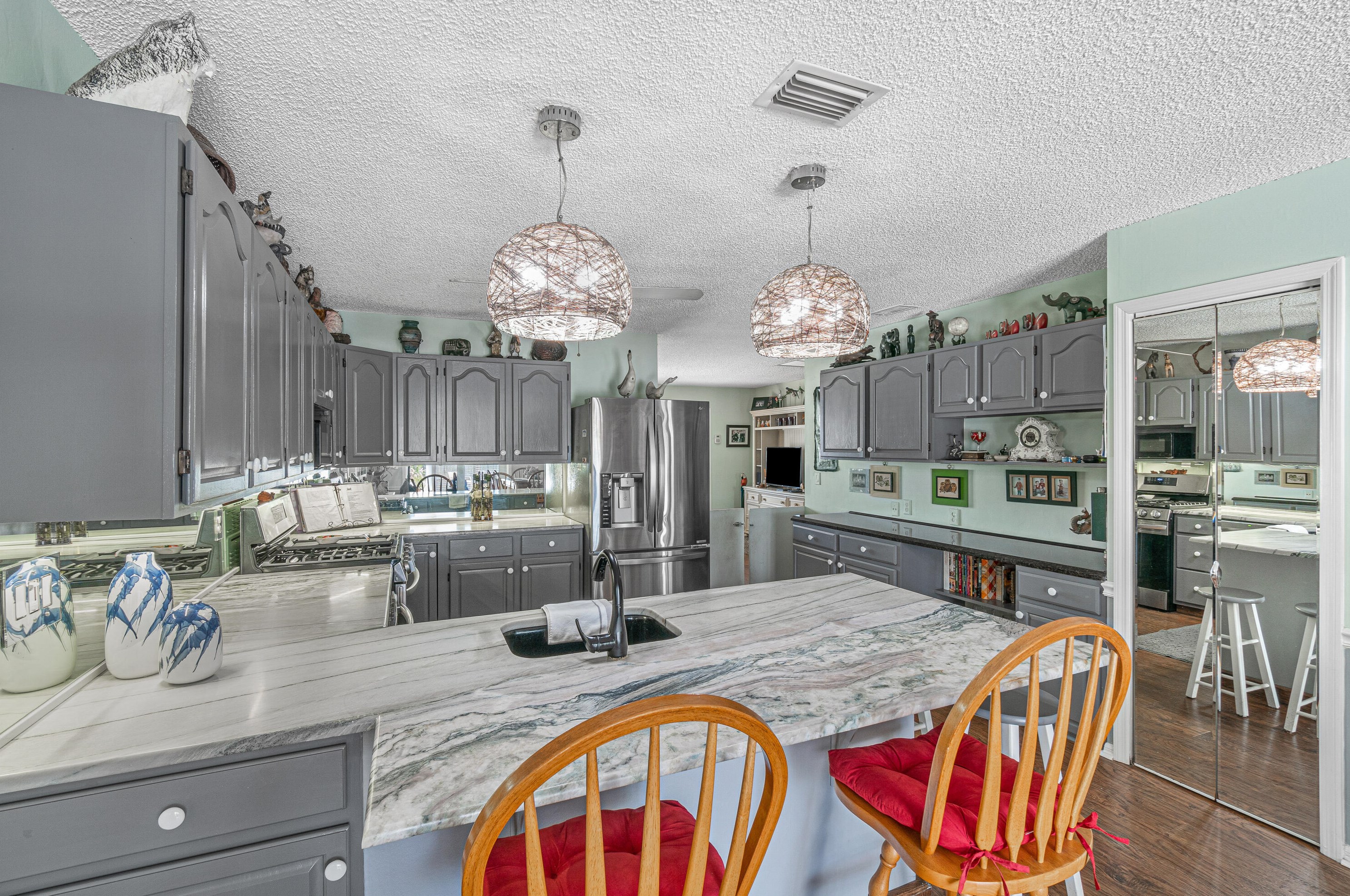 4832 Poseidon Pl, Lake Worth FL  33463-7285 exterior