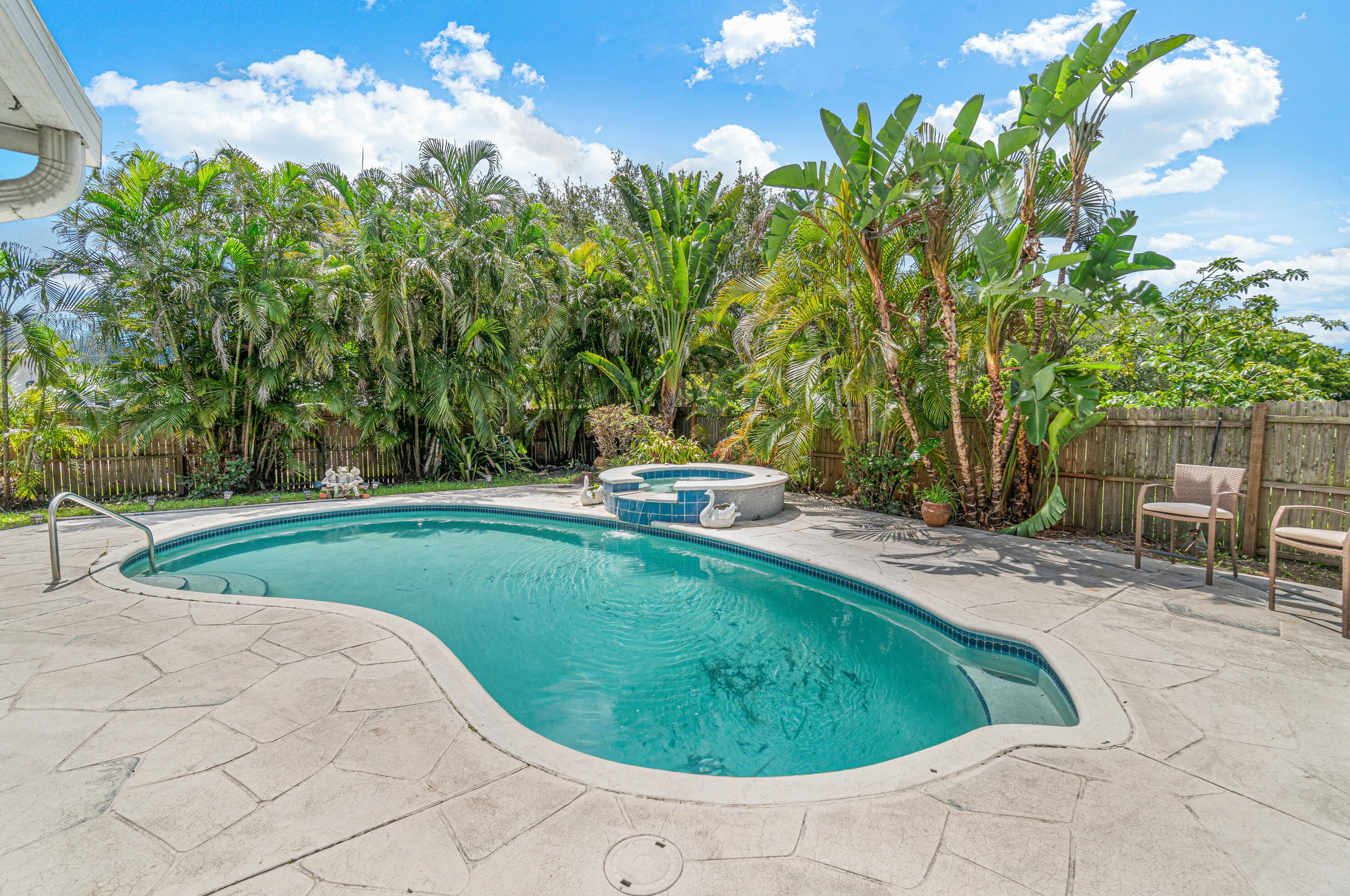 4832 Poseidon Pl, Lake Worth FL  33463-7285 exterior