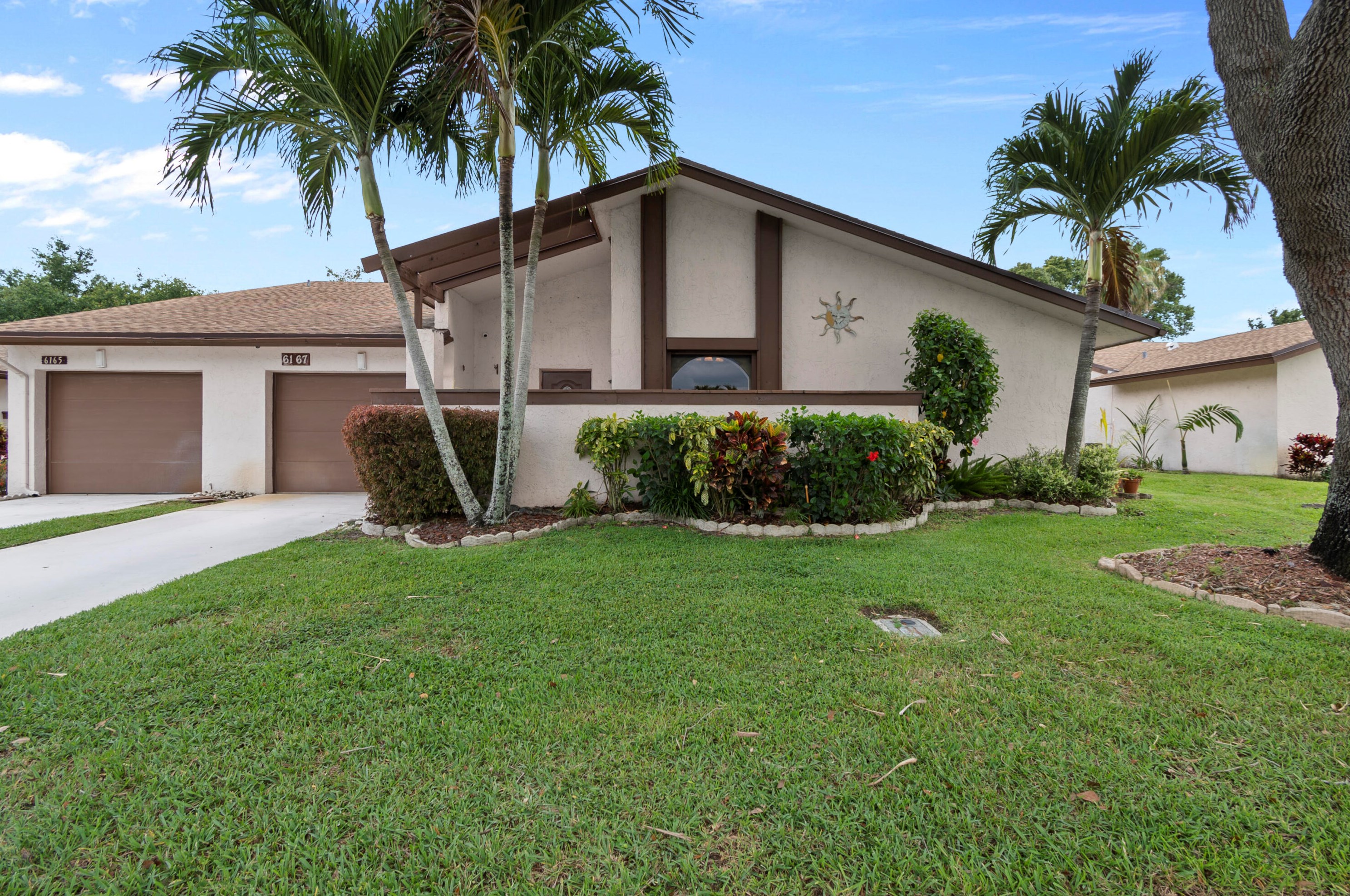 6167 Elsinore Cir, Lake Worth, FL 33463-3028