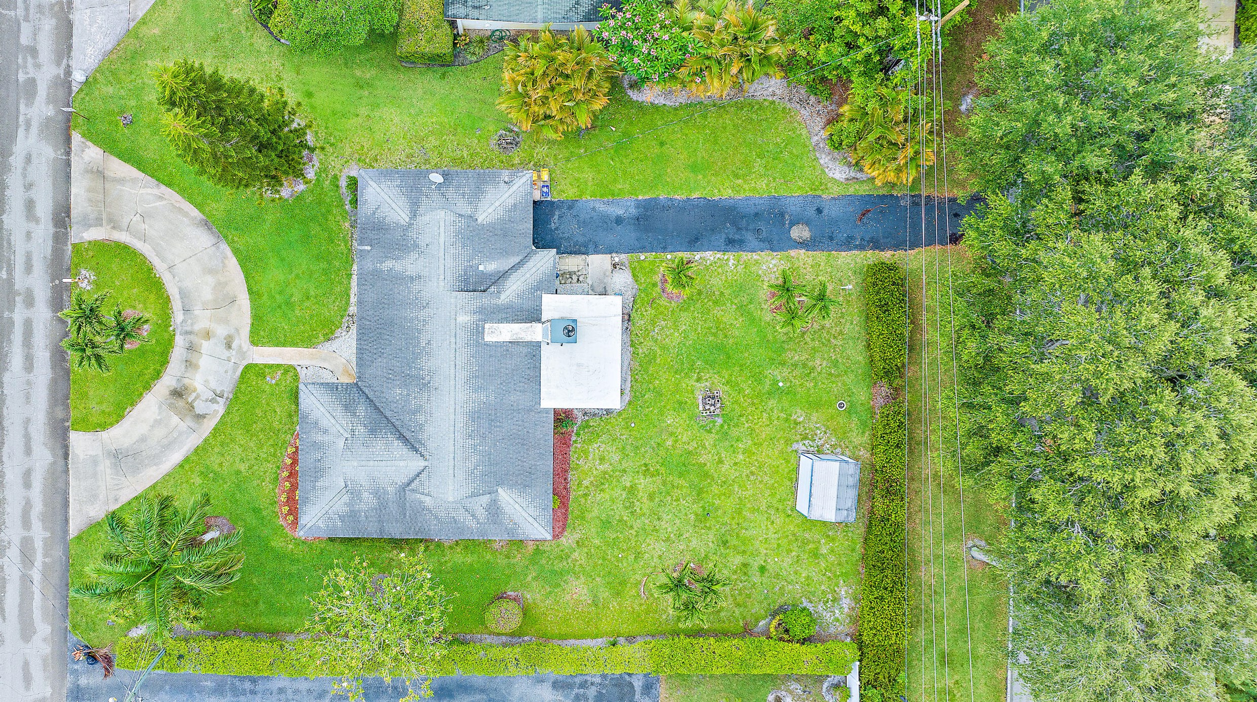 72 Yacht Club Pl, Jupiter FL  33469-1948 exterior