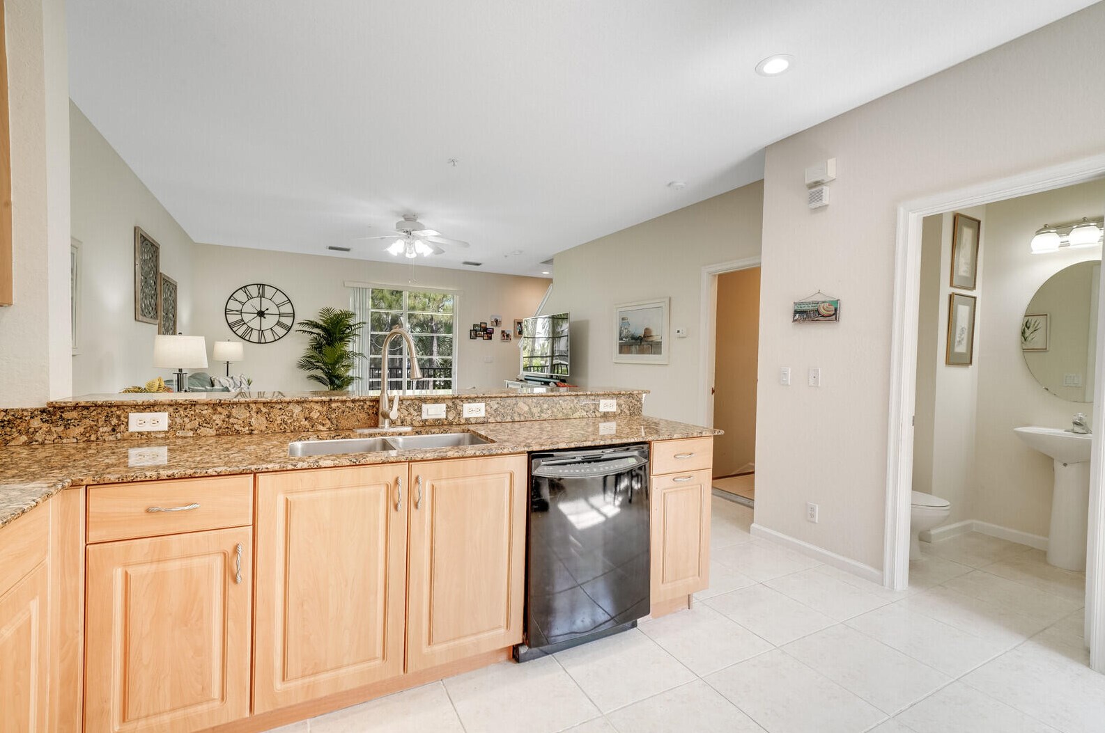 124 Cat Rock Ln, Jupiter FL  33458-2836 exterior