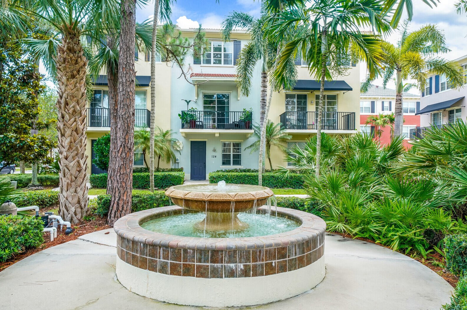 124 Cat Rock Ln, Jupiter FL  33458-2836 exterior