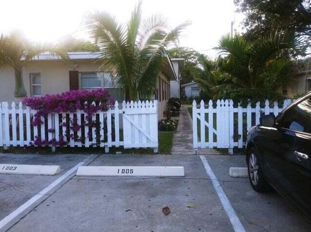 1007 S E St #b, Lake Worth, FL 33460