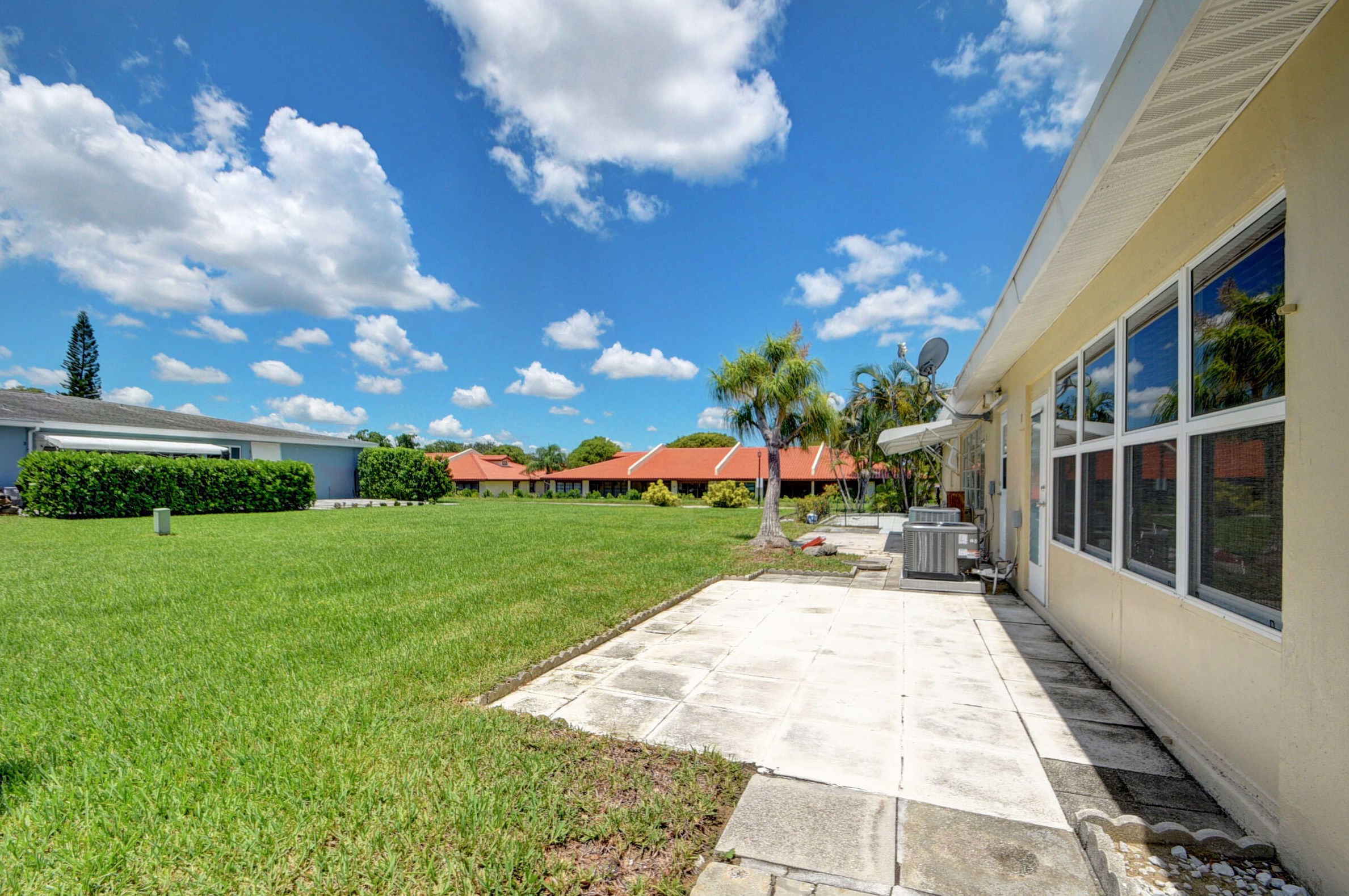 270 High Point Ct, Boynton Beach FL 33435-6646 exterior