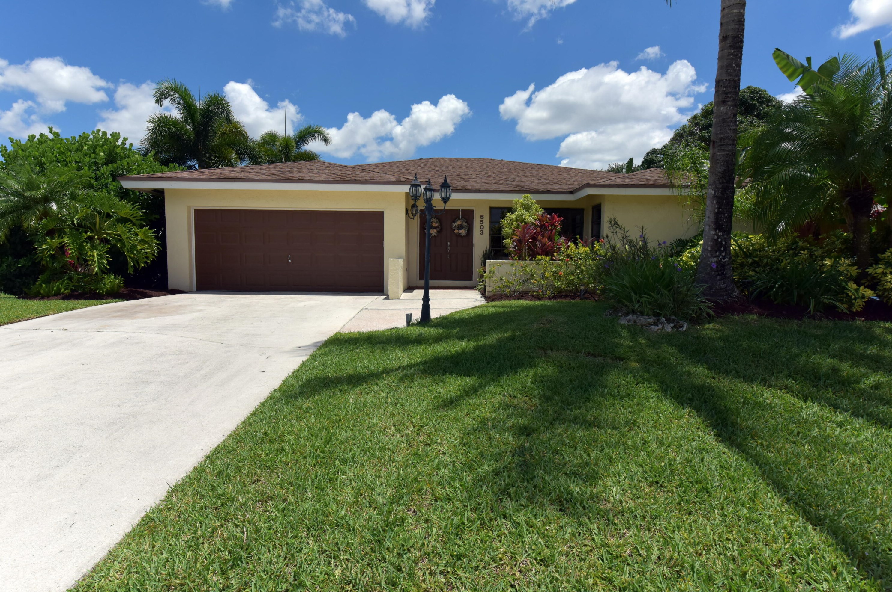 6503 Amberwoods Dr, Boca Raton, FL 33433-7571