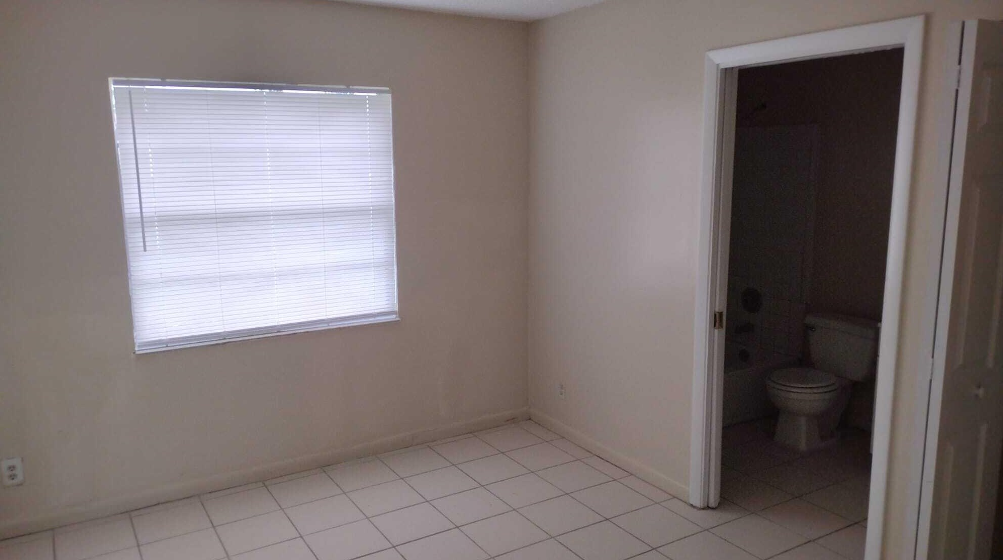 4838 Sunny Palm Cir Apt G, West Palm Beach, FL