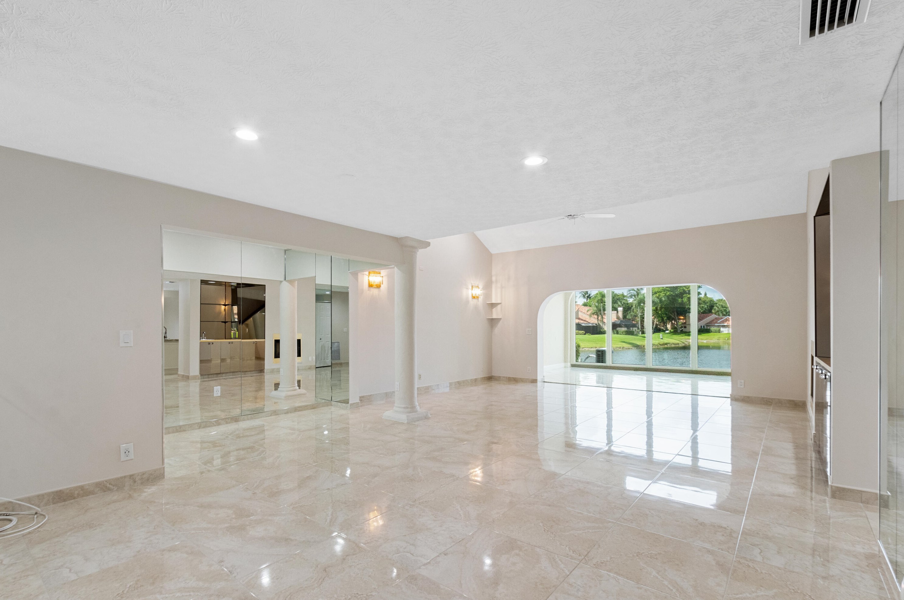 22590 Meridiana Dr, Boca Raton FL 33433-6315 exterior