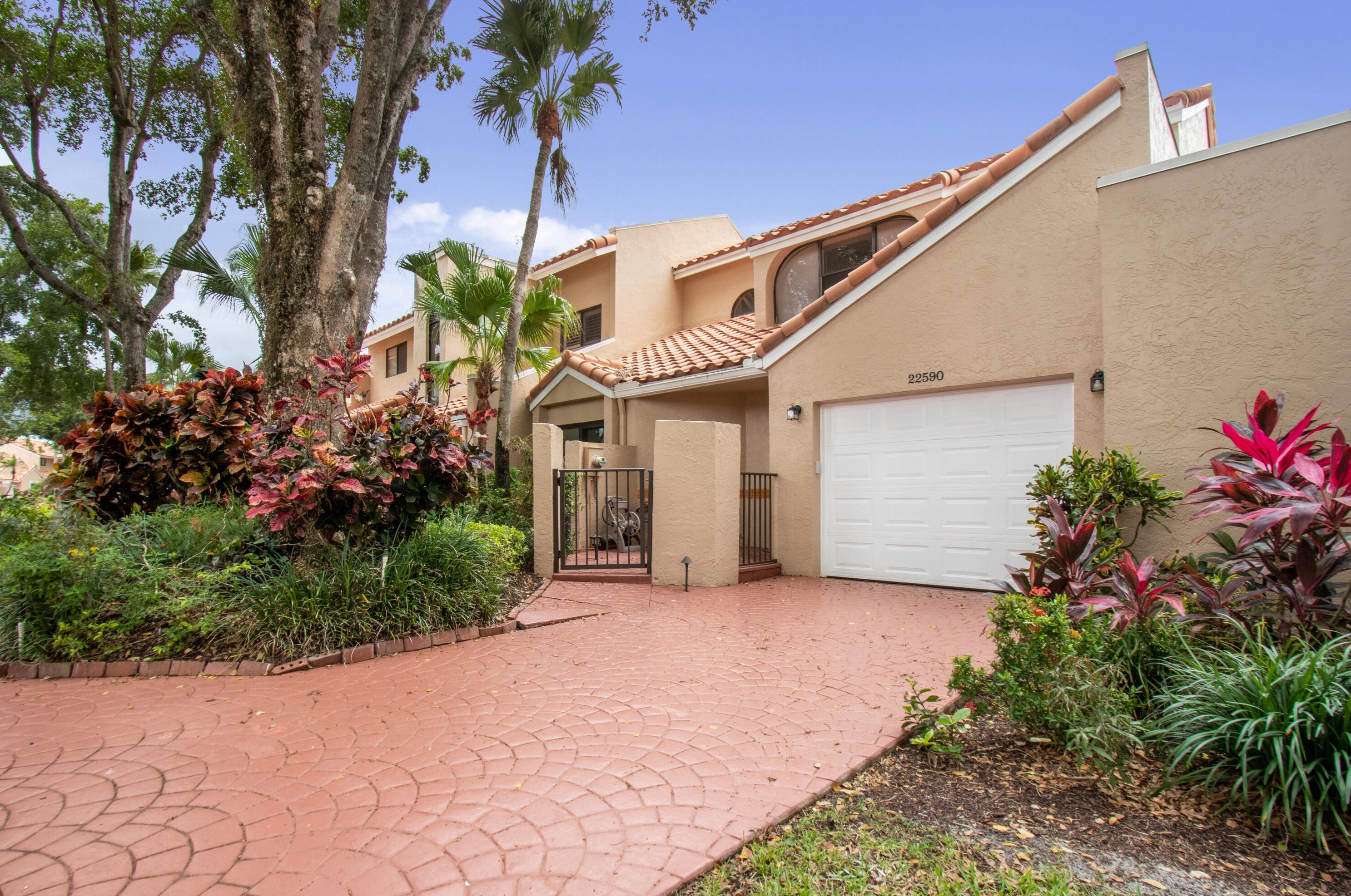 22590 Meridiana Dr, Boca Raton, FL 33433-6311