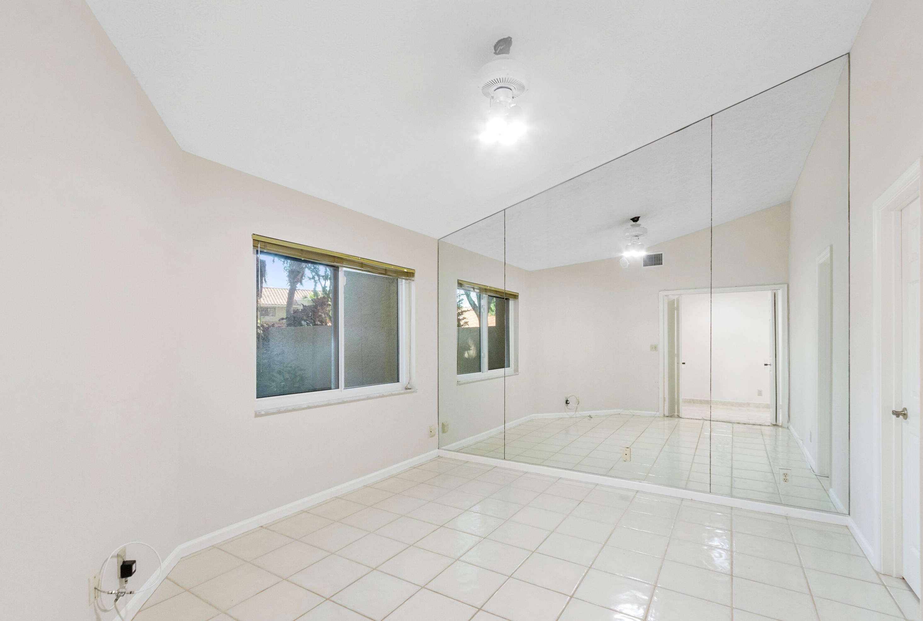 22590 Meridiana Dr, Boca Raton FL 33433-6315 exterior