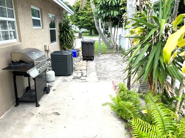 1221 Worthington St, West Palm Beach, FL 33401
