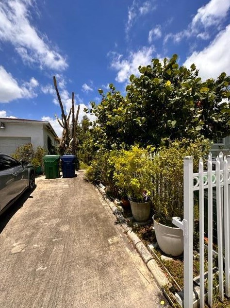14730 8th Ave, Miami, FL 33161-2305