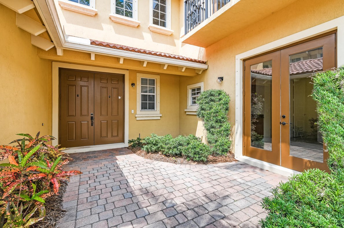 1139 Vintner Blvd, West Palm Beach, FL 33410