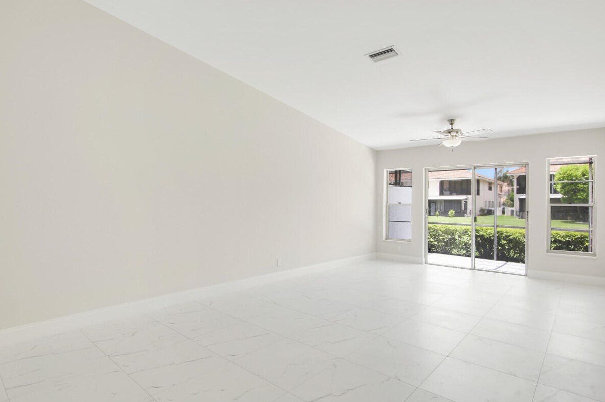 8641 Sunbird Pl, Boca Raton FL  33496-5026 exterior