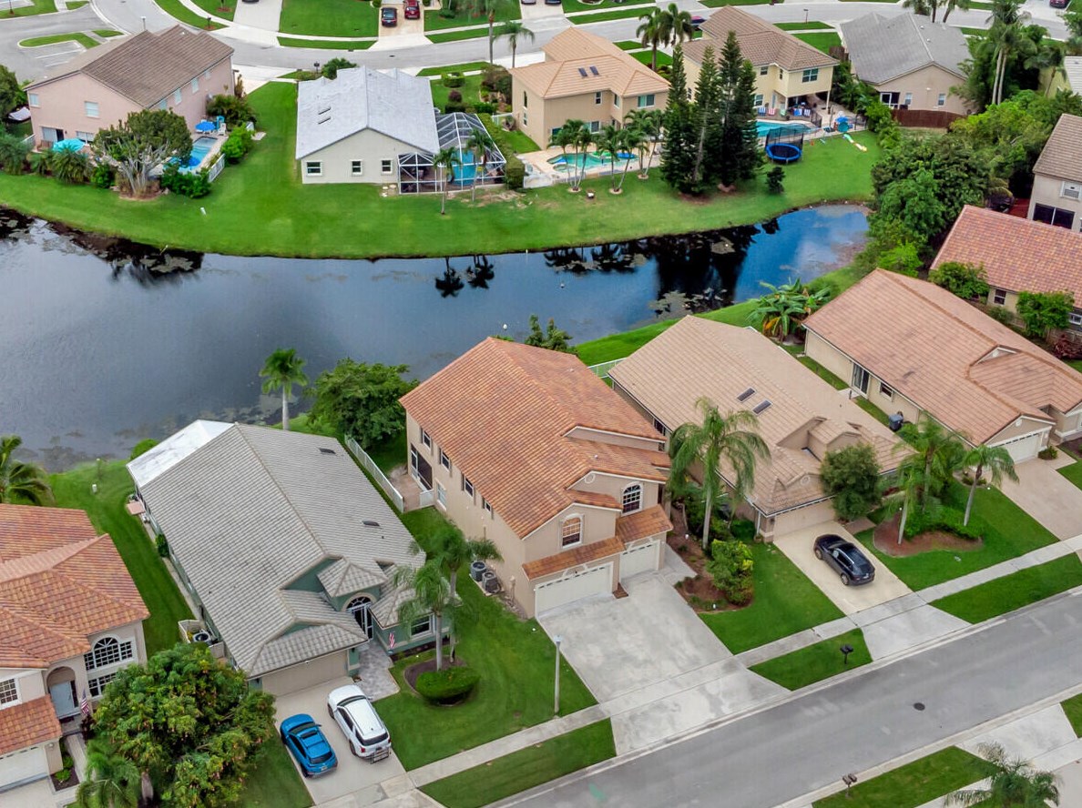 8632 Windy Cir, Boynton Beach FL  33472-5125 exterior