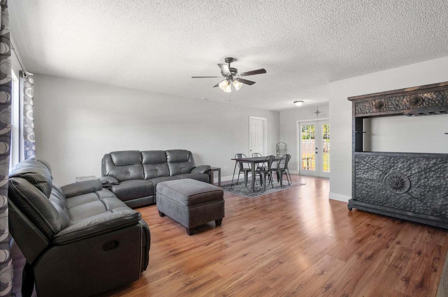 2456 Se Melaleuca Blvd, Fort Pierce, FL 34952
