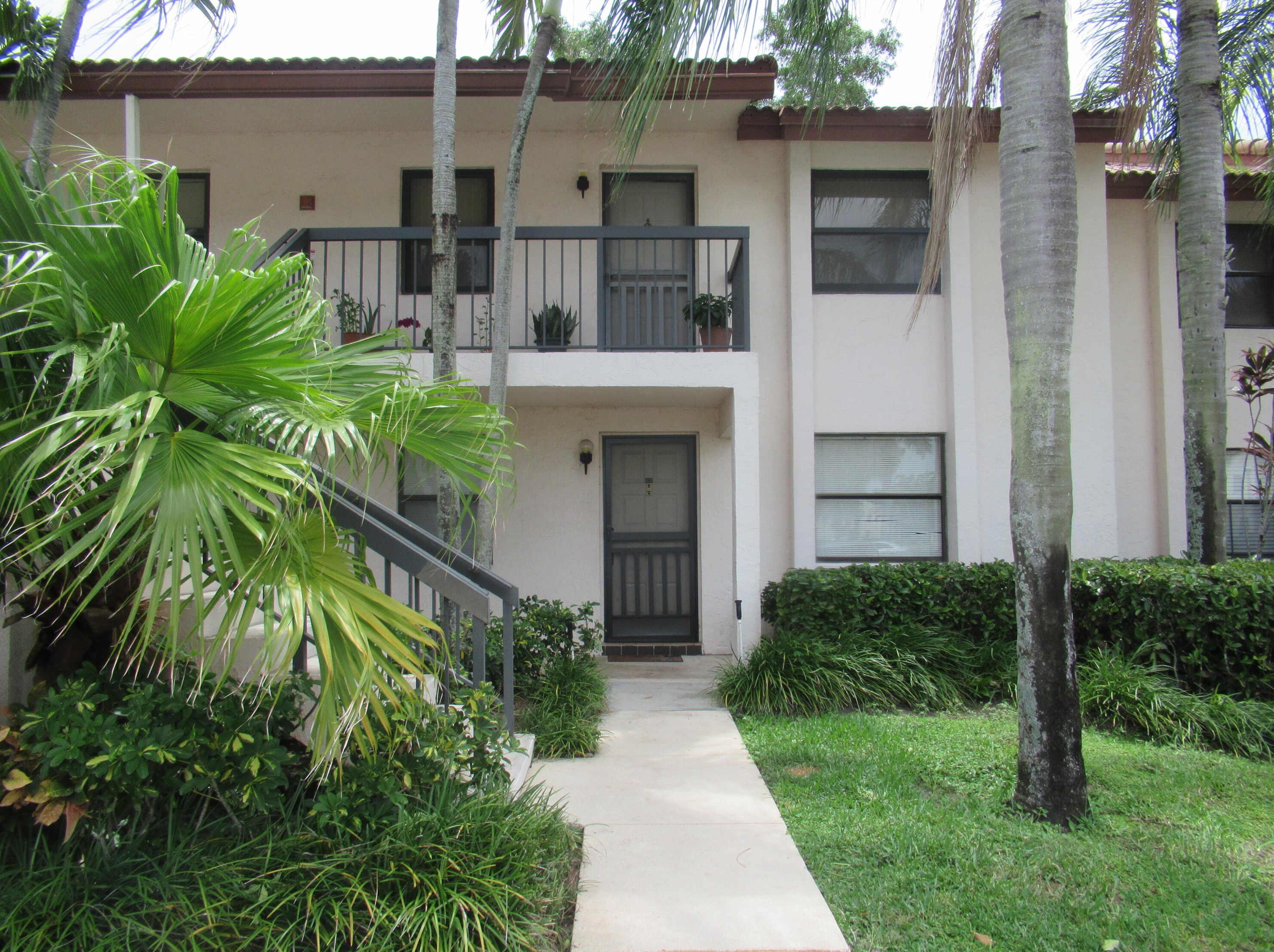 22040 Palms Way, Boca Raton, FL 33433-8031