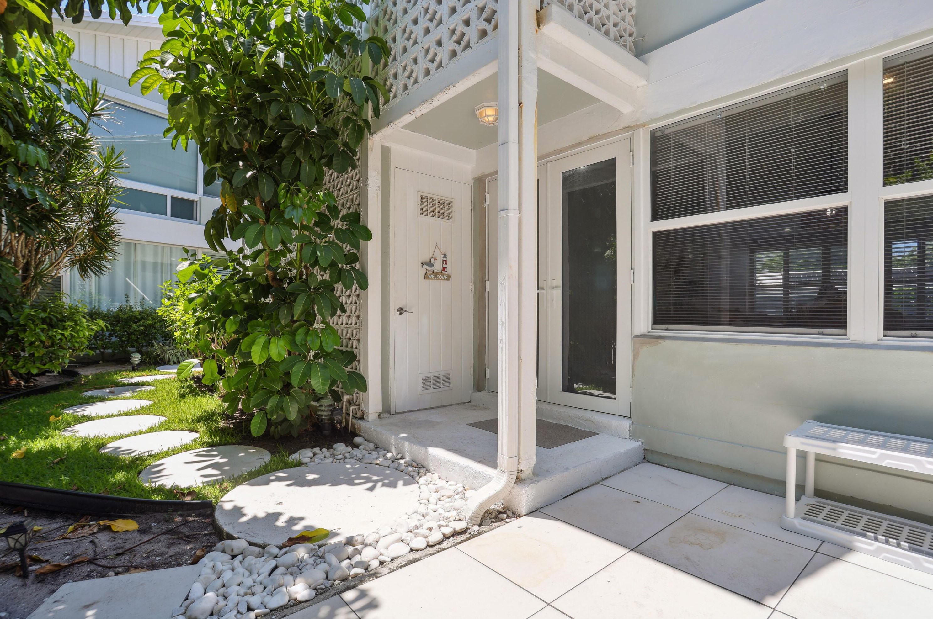 320 S Ocean Blvd #l-n, Delray Beach, FL 33483