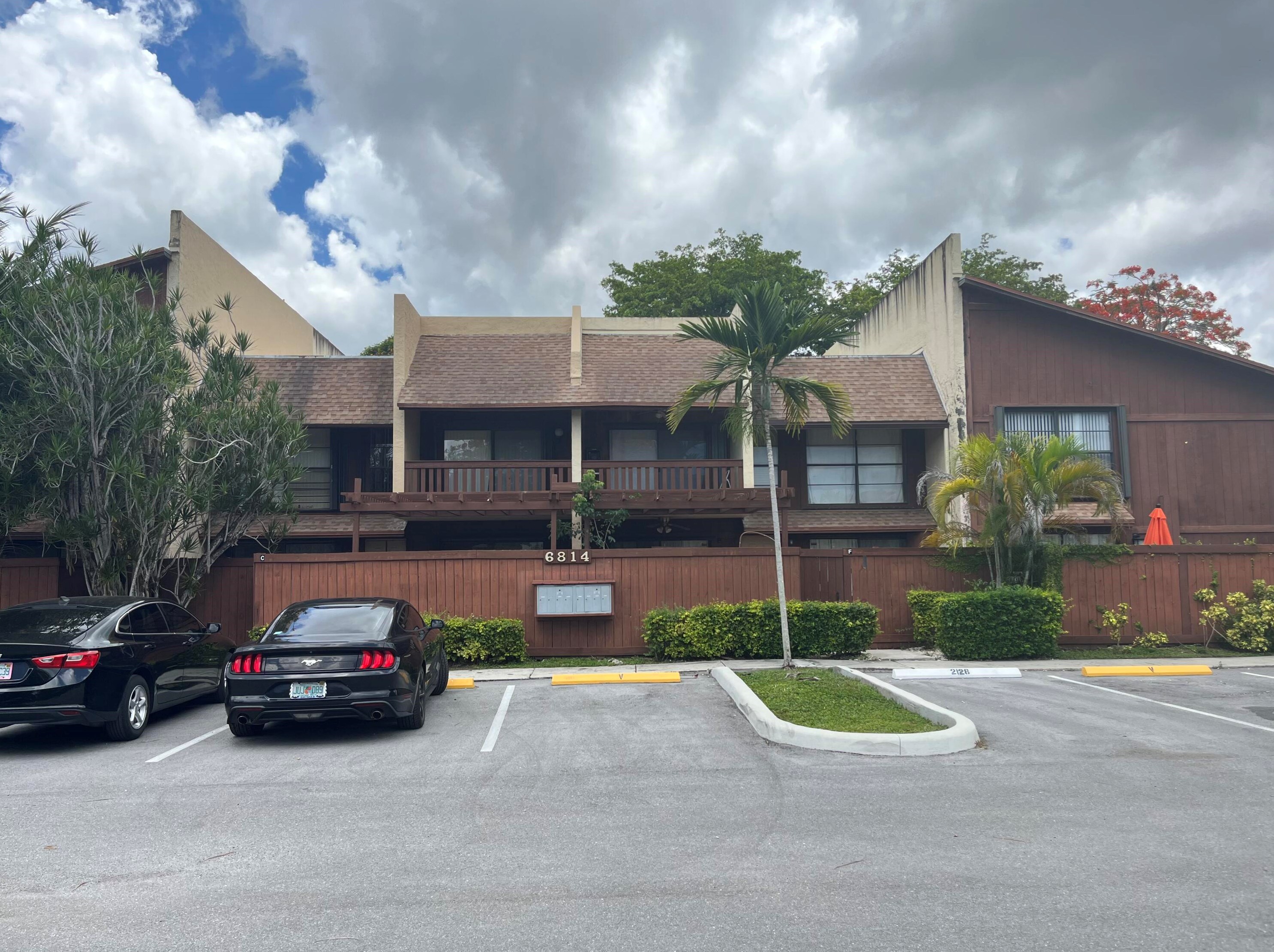 6814 114th Pl, Miami, FL 33173-1808