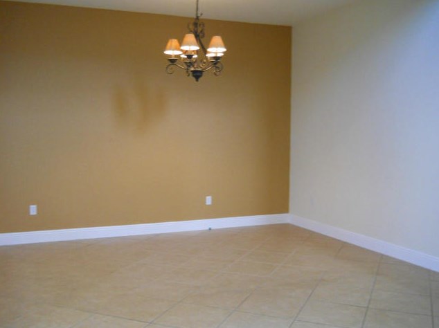 1579 Newhaven Point Ln, West Palm Beach, FL 33411