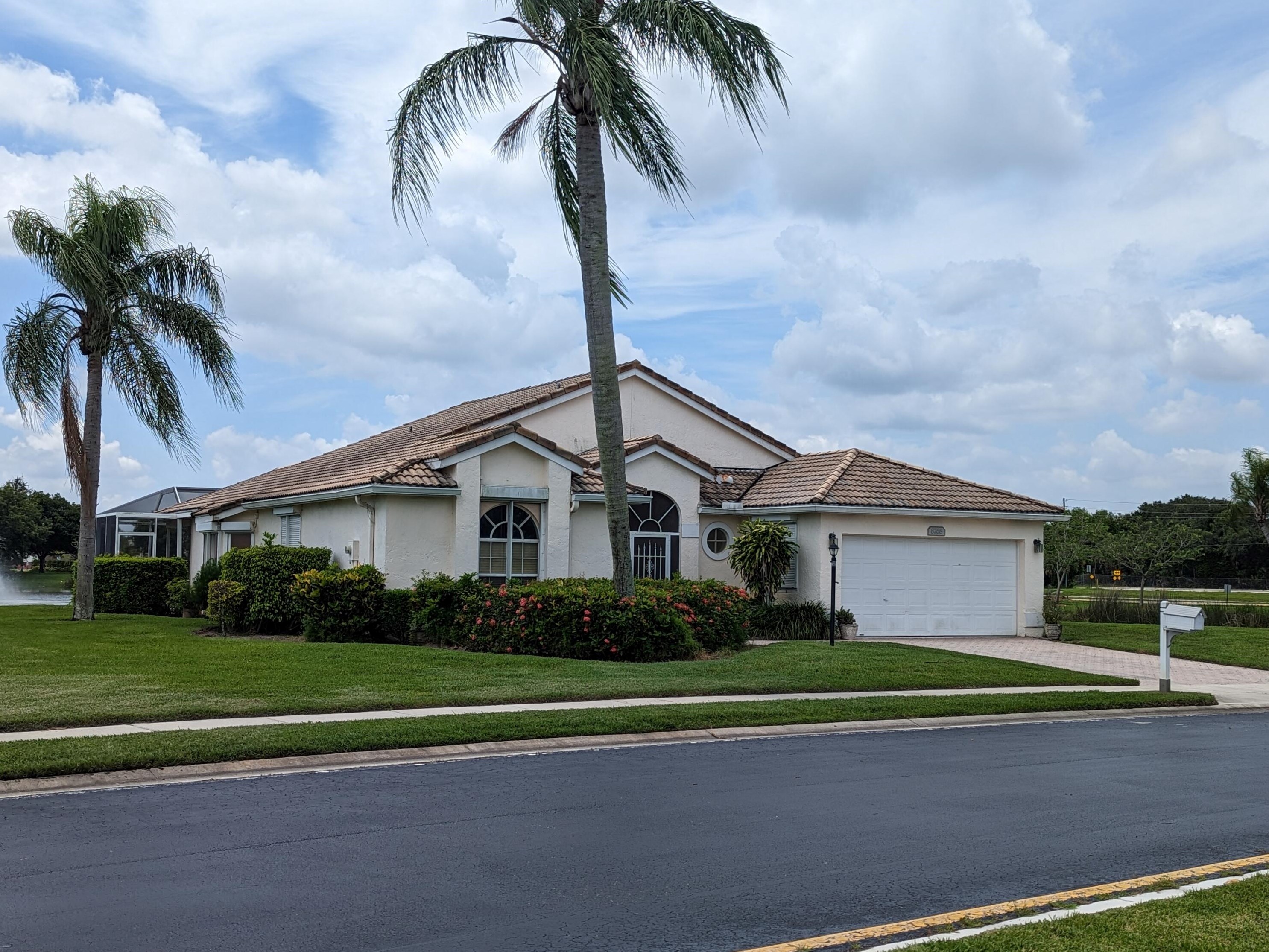 8768 Grassy Isle Trl, Lake Worth, FL 33467-1737