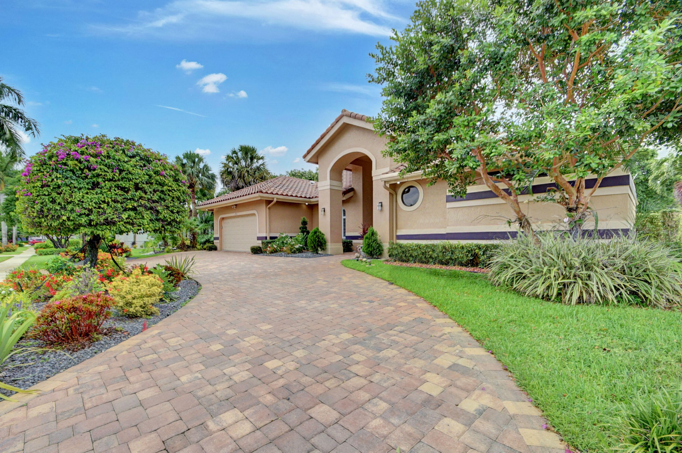 4900 Exeter Estate Ln, Lake Worth, FL 33449-8109