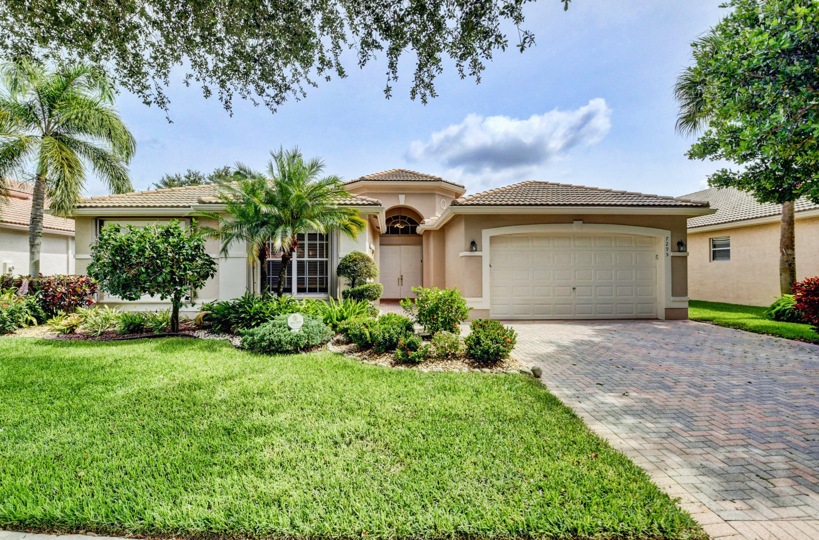 7295 Lahana Cir, Boynton Beach, FL 33437