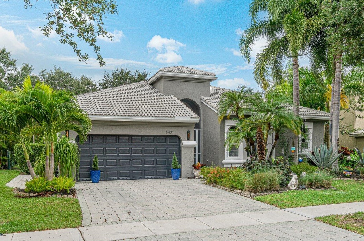 6401 Stonehurst Cir, Lake Worth, FL 33467-7373