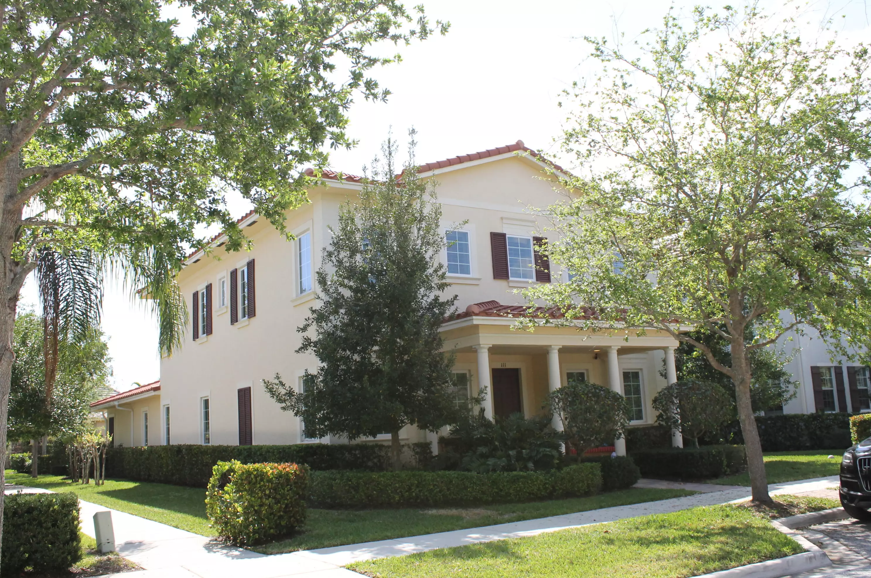 111 Ashford Ave, Jupiter, FL 33458