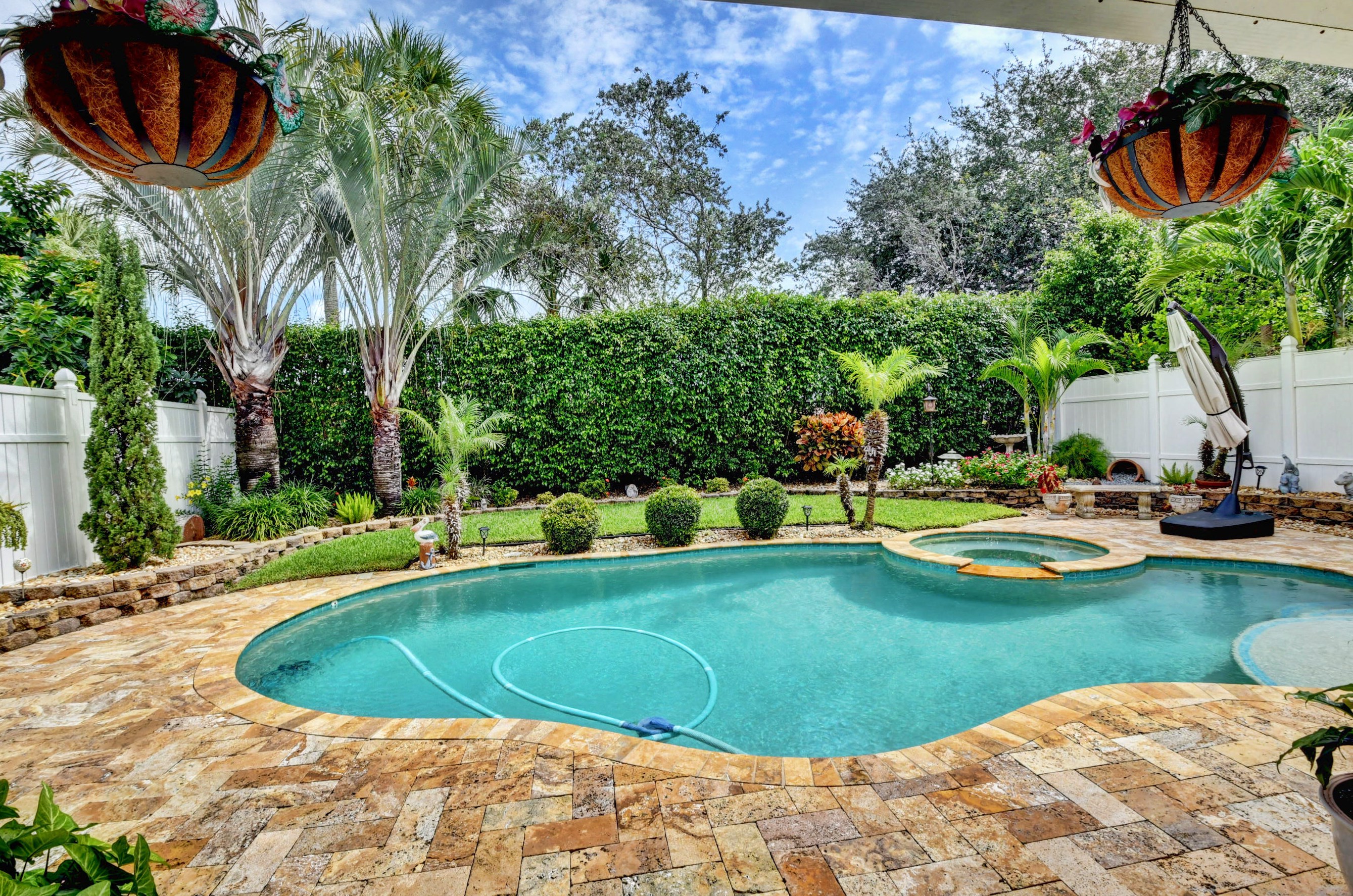 4291 N Magnolia Cir, Delray Beach, FL 33445