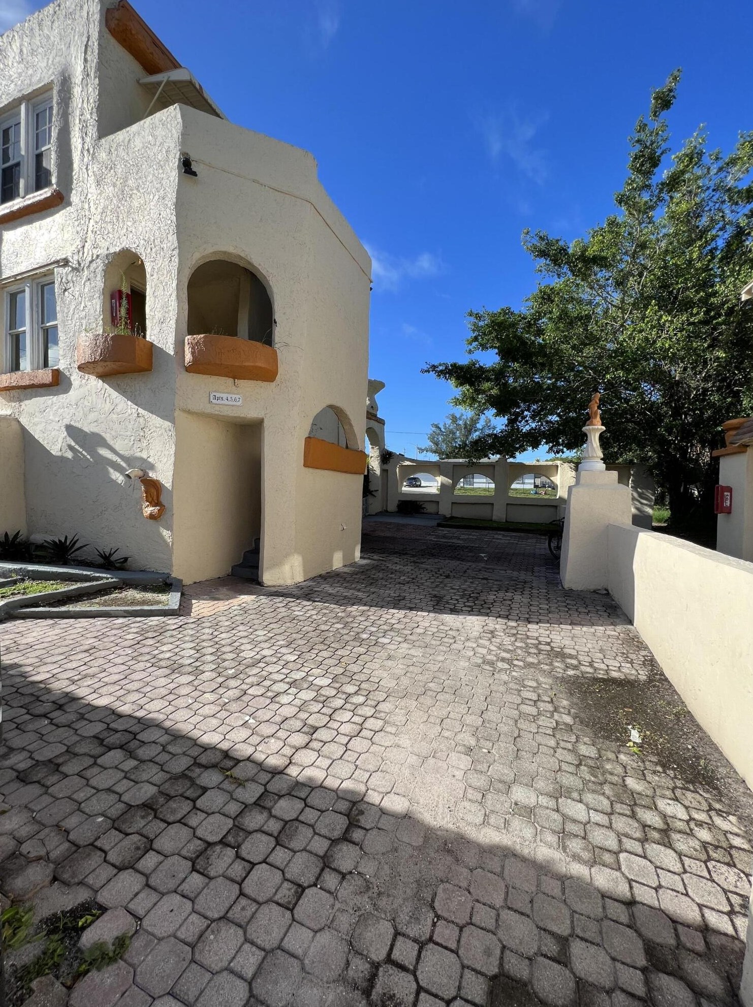 4211 Parker Ave Apt 3, West Palm Beach, FL 33405