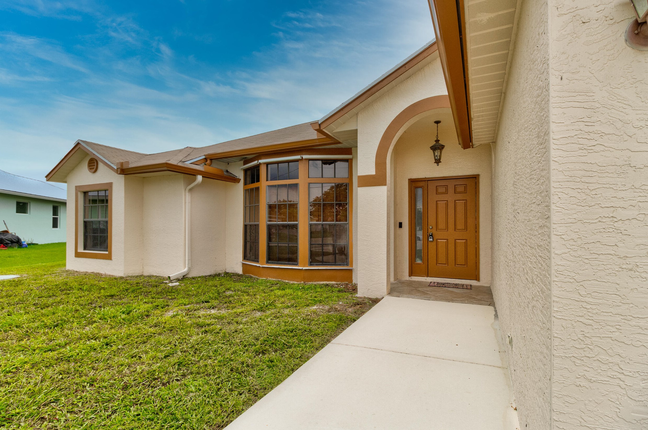 5860 Nw Dunmore Ave, Fort Pierce, FL 34986