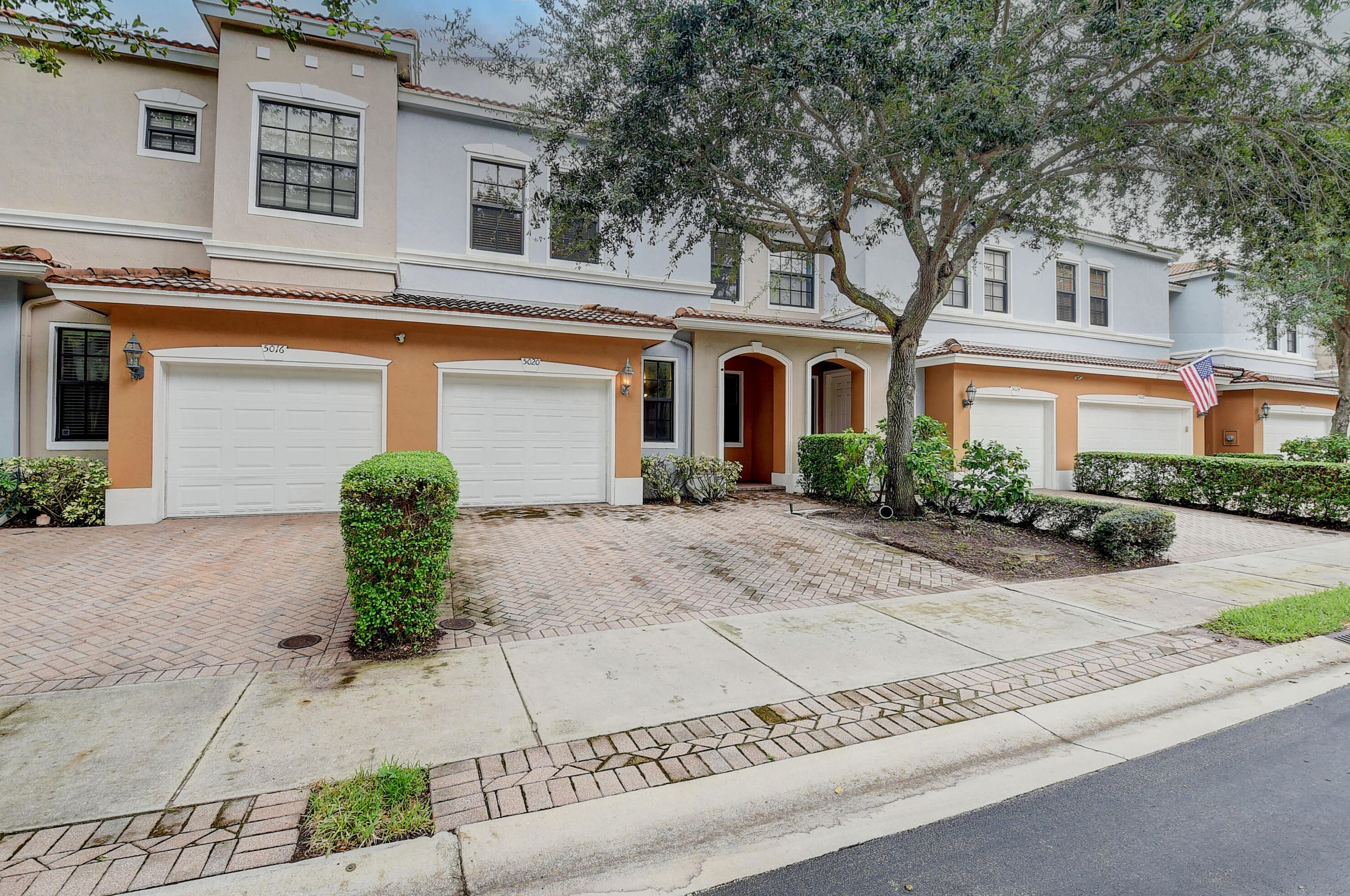 5020 S Chrystie Cir, Delray Beach, FL 33484