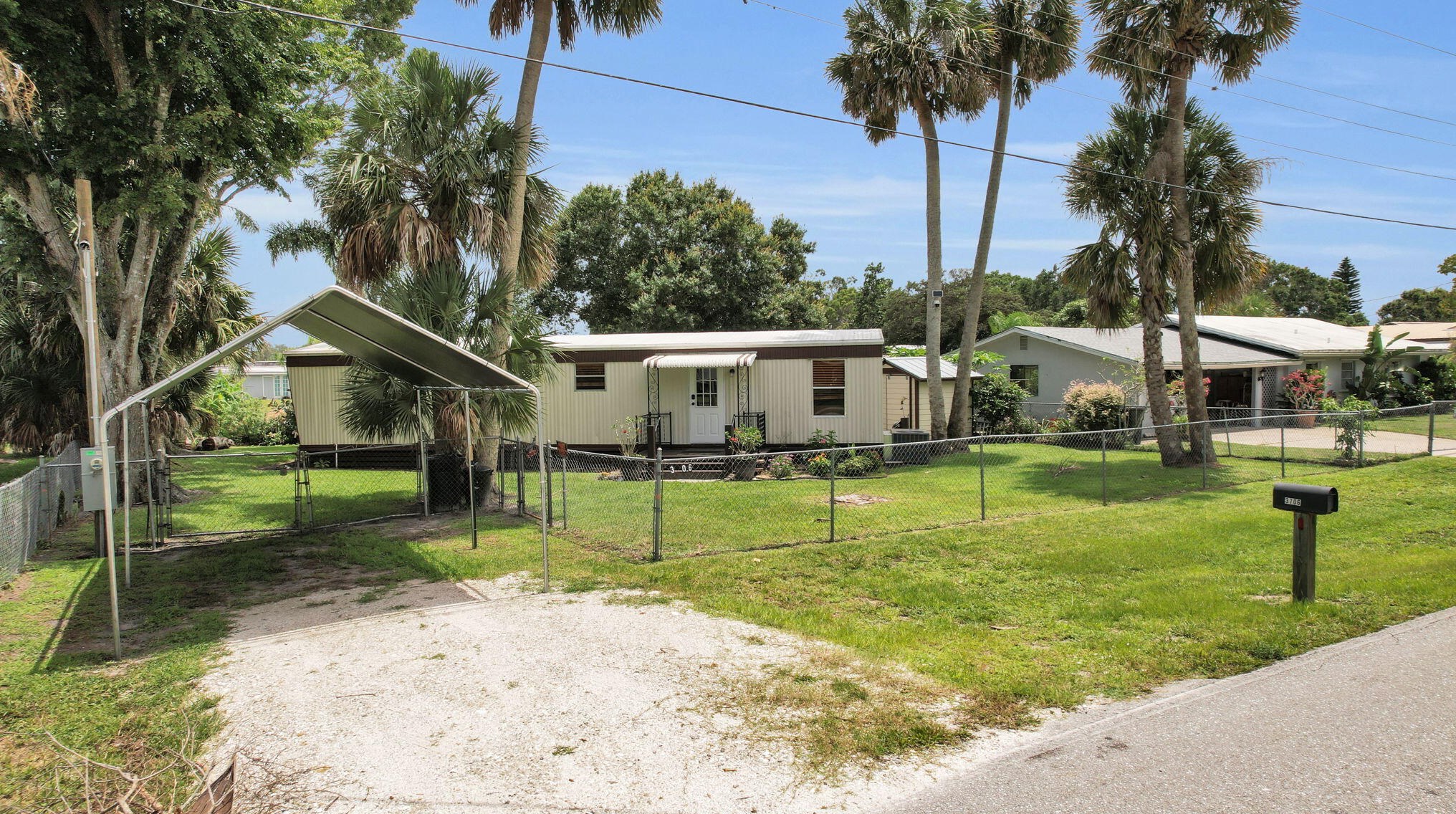 3706 26th St, Okeechobee, FL 34974-6567
