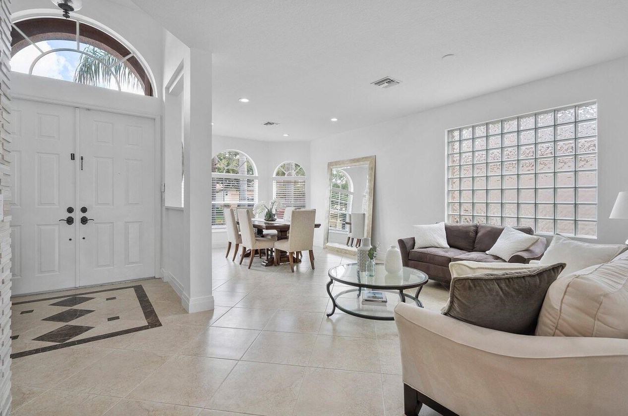 8140 Viale Matera, Lake Worth, FL 33467-5234