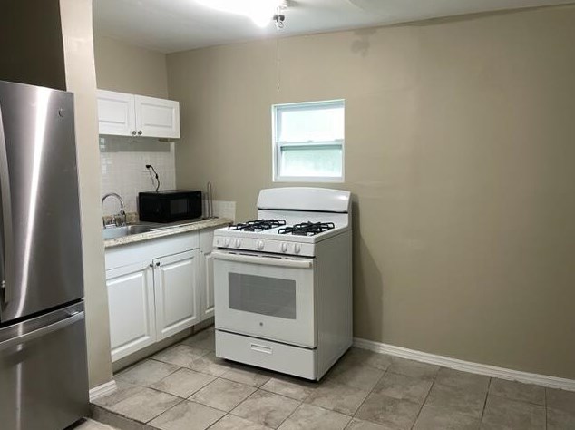 1660 Sw 65th Ave, Boca Raton, FL 33428
