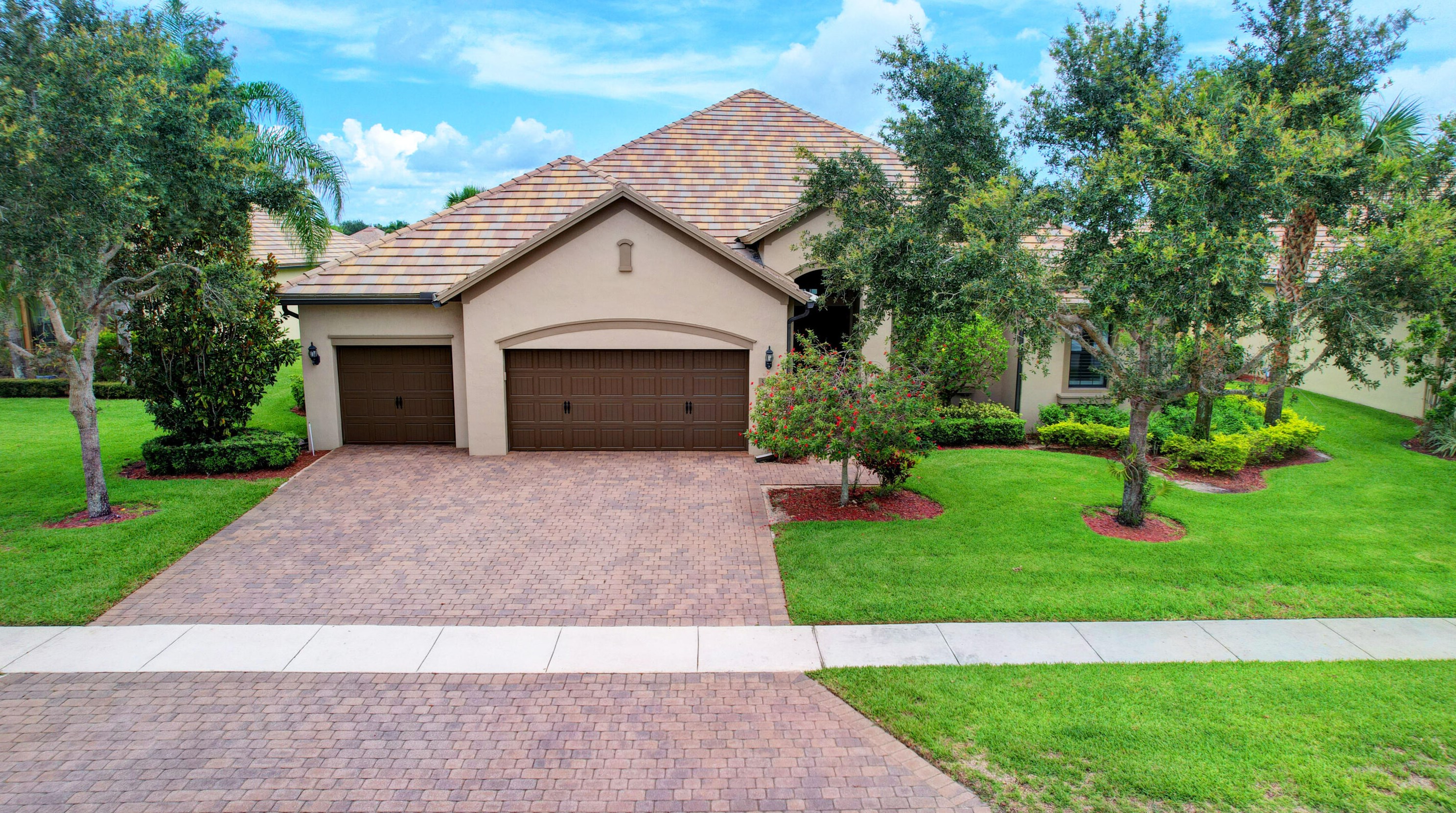 3243 Siena Cir, West Palm Beach, FL 33414-4398