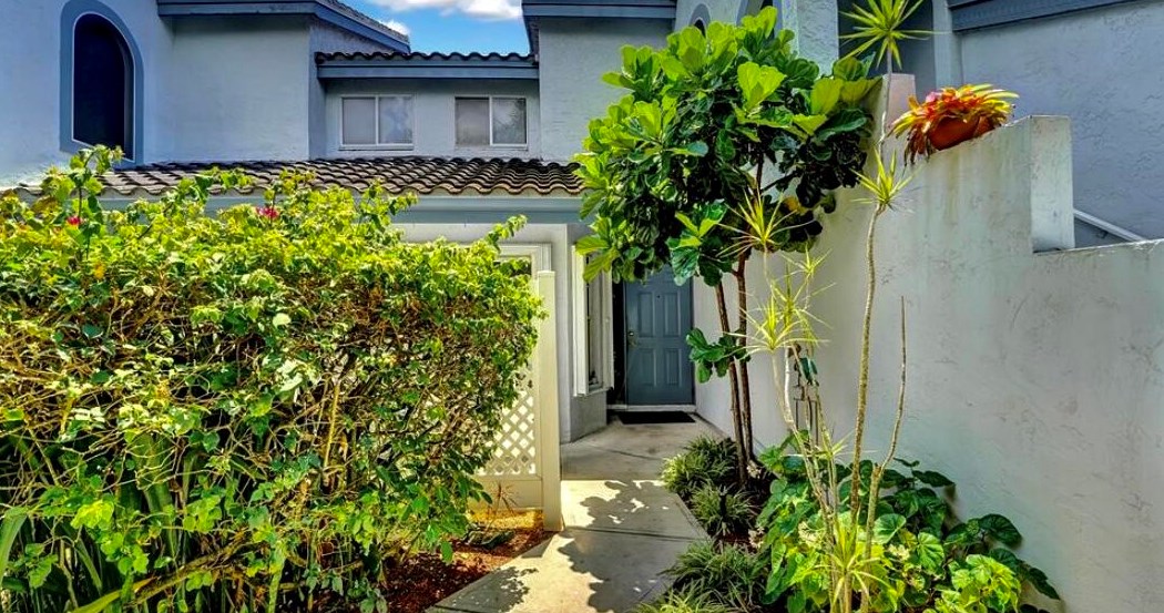 9754 Nickels Blvd #203, Boynton Beach, FL 33436