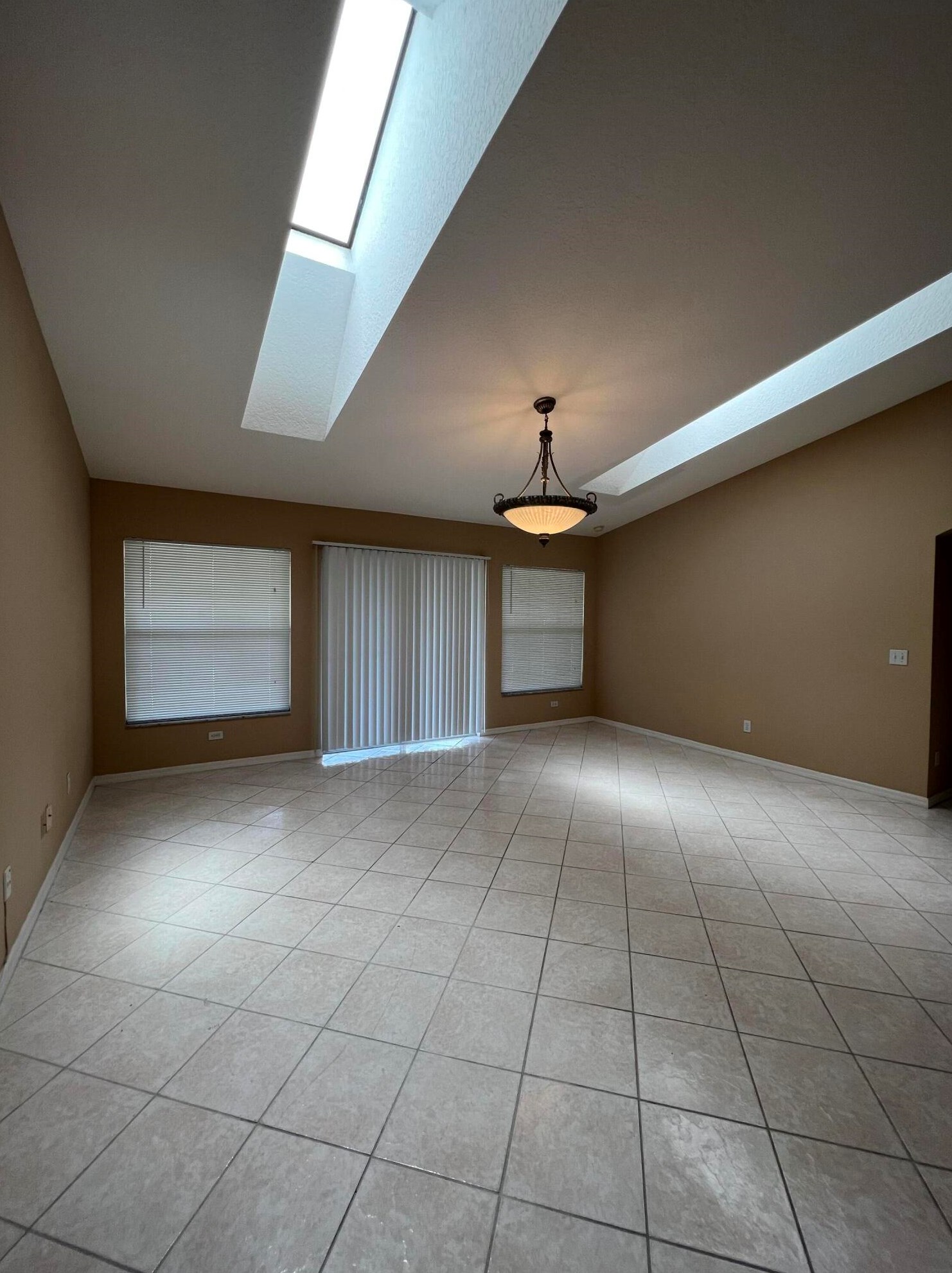 2697 Sw Altamira Ave, Fort Pierce, FL 34987