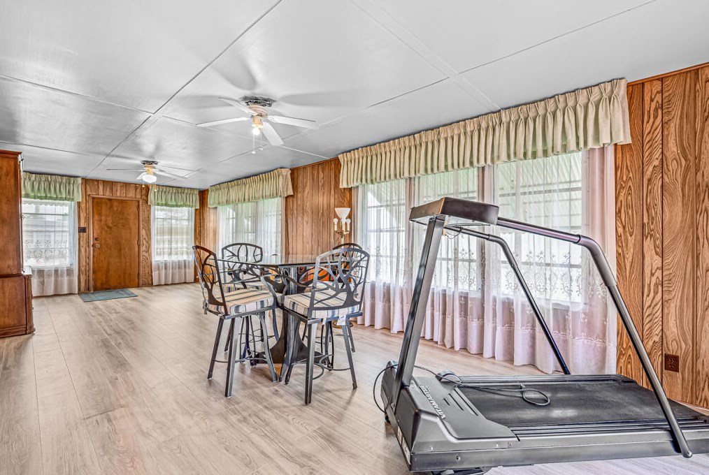 8910 Palm St, Boynton Beach, FL 33436