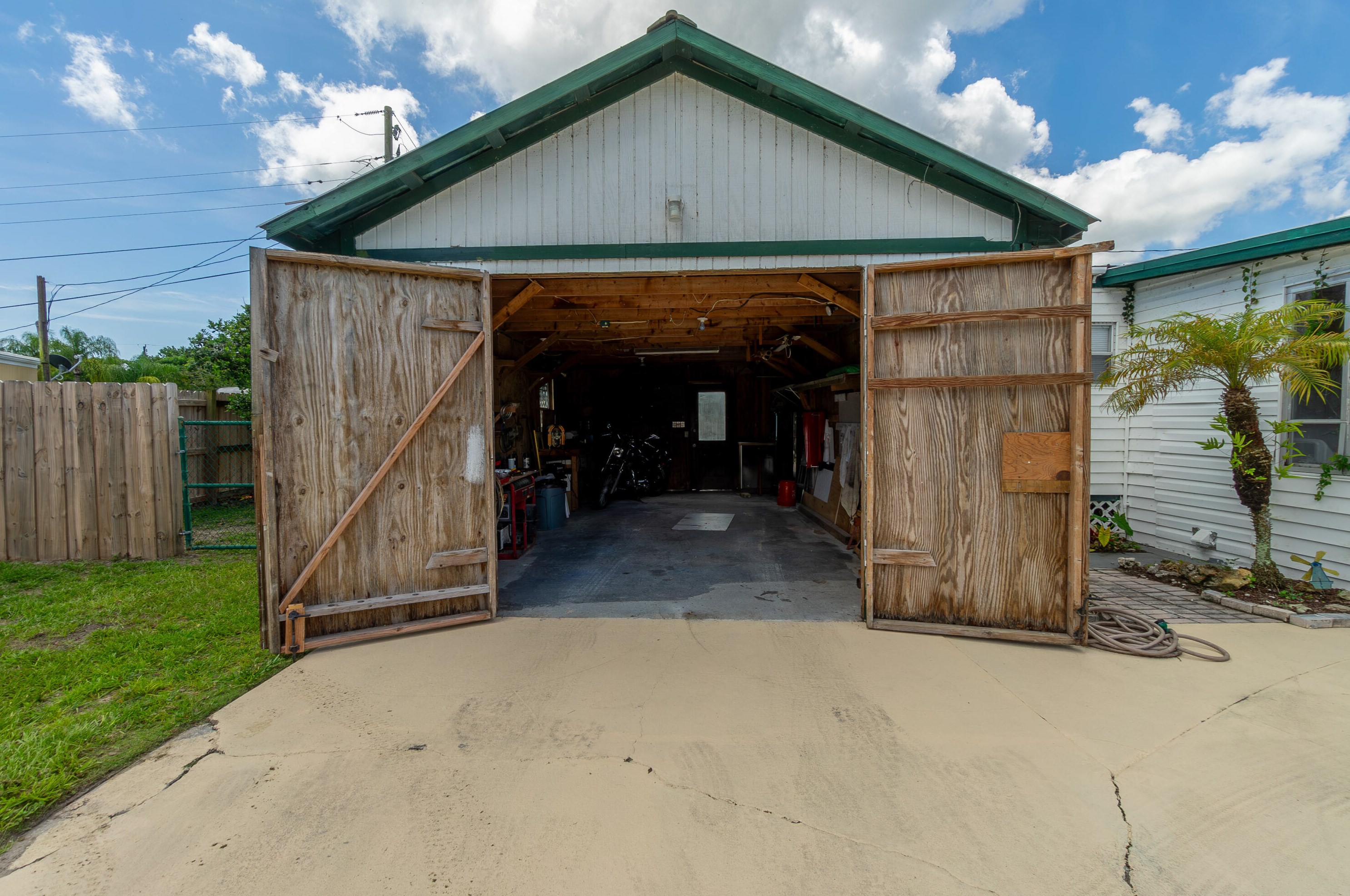 7818 Arrance St, Hobe Sound FL  33455-6304 exterior