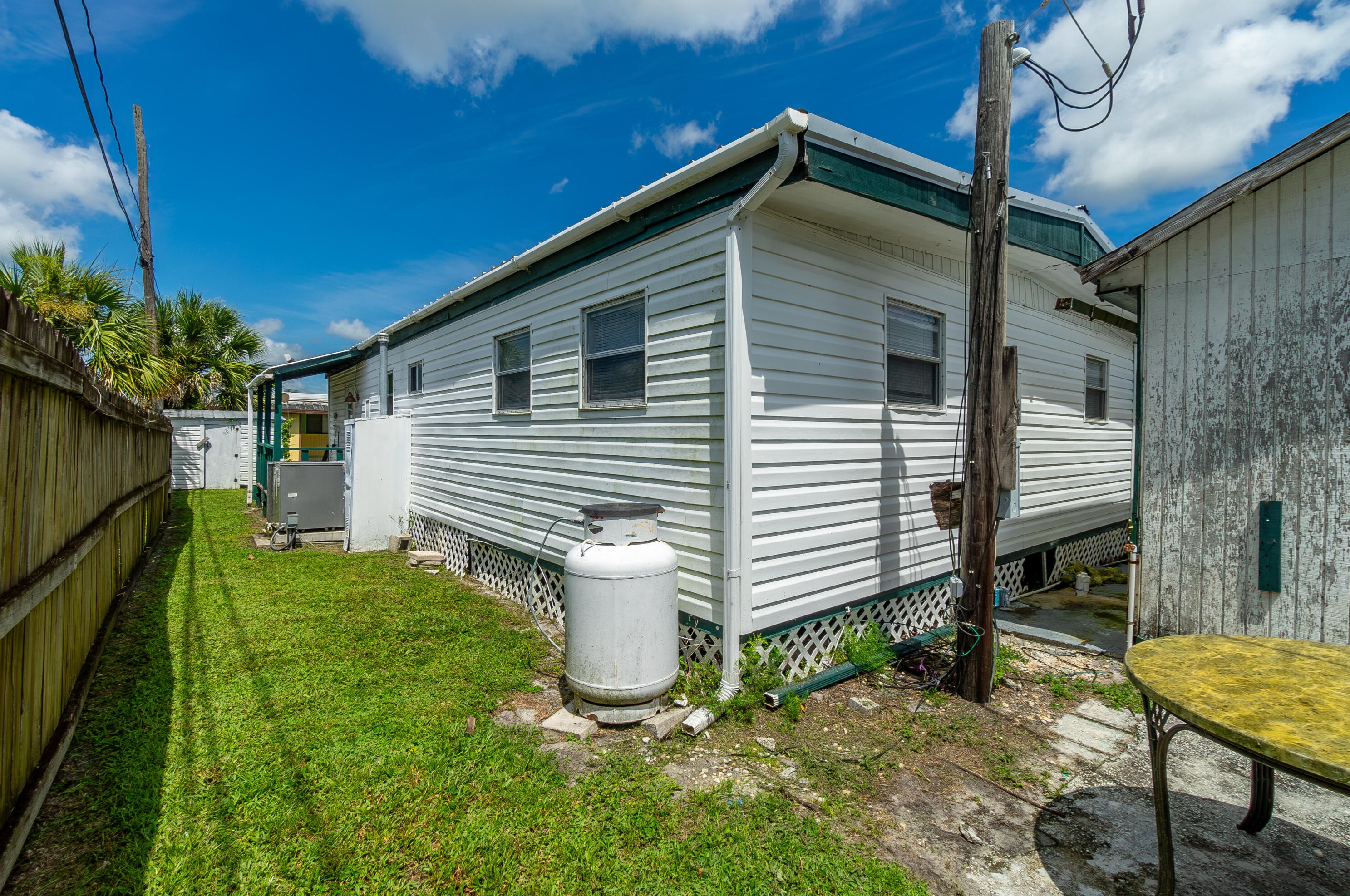 7818 Arrance St, Hobe Sound FL  33455-6304 exterior