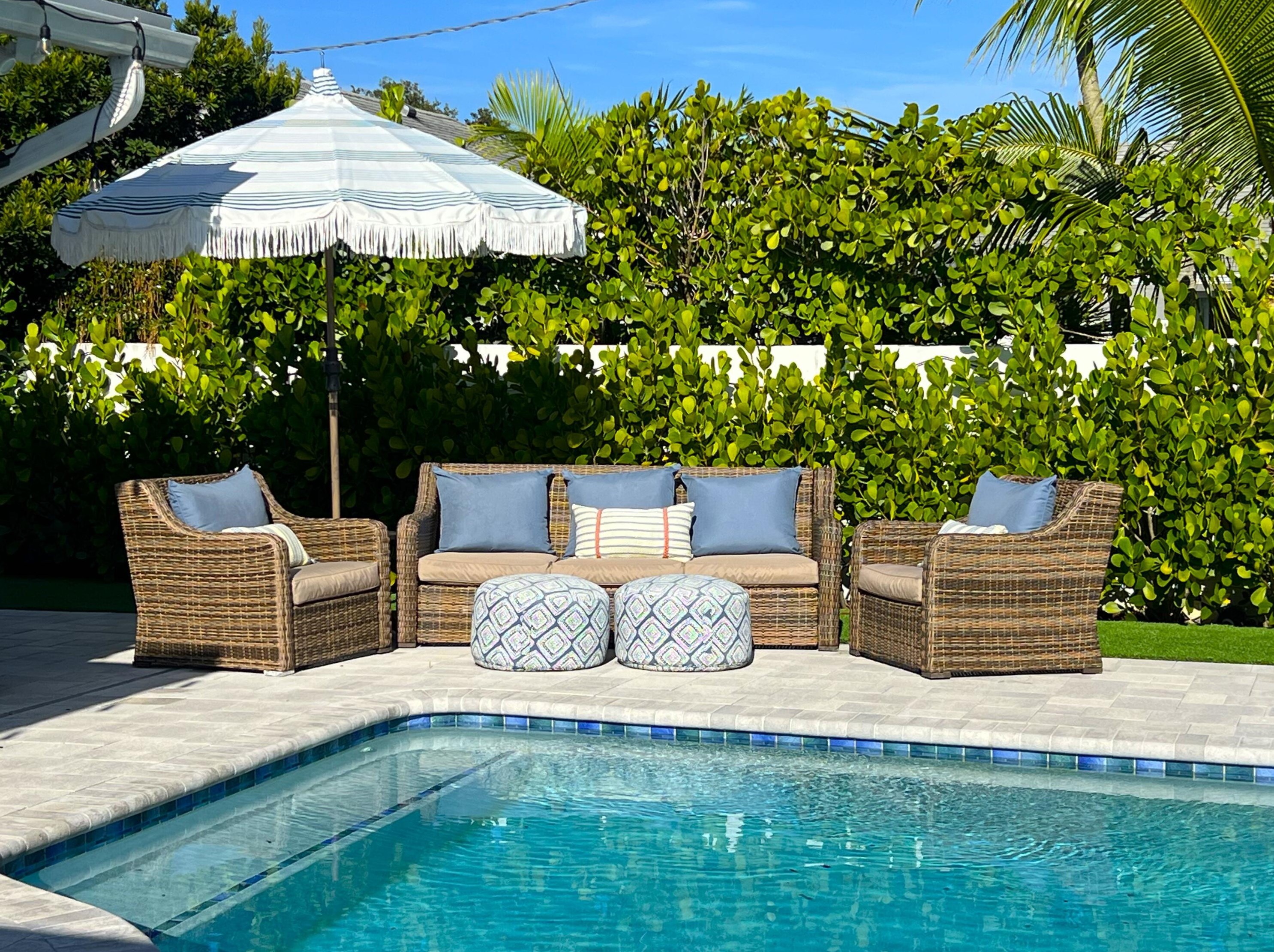 342 Country Club Dr, Jupiter, FL 33469-1944
