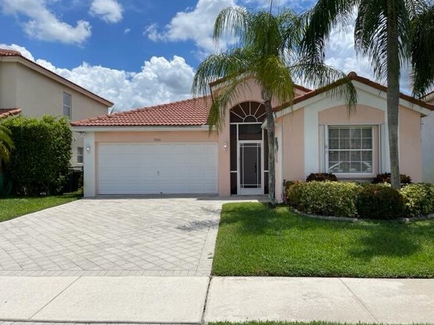 3520 Miramontes Cir, West Palm Beach, FL 33414-8820