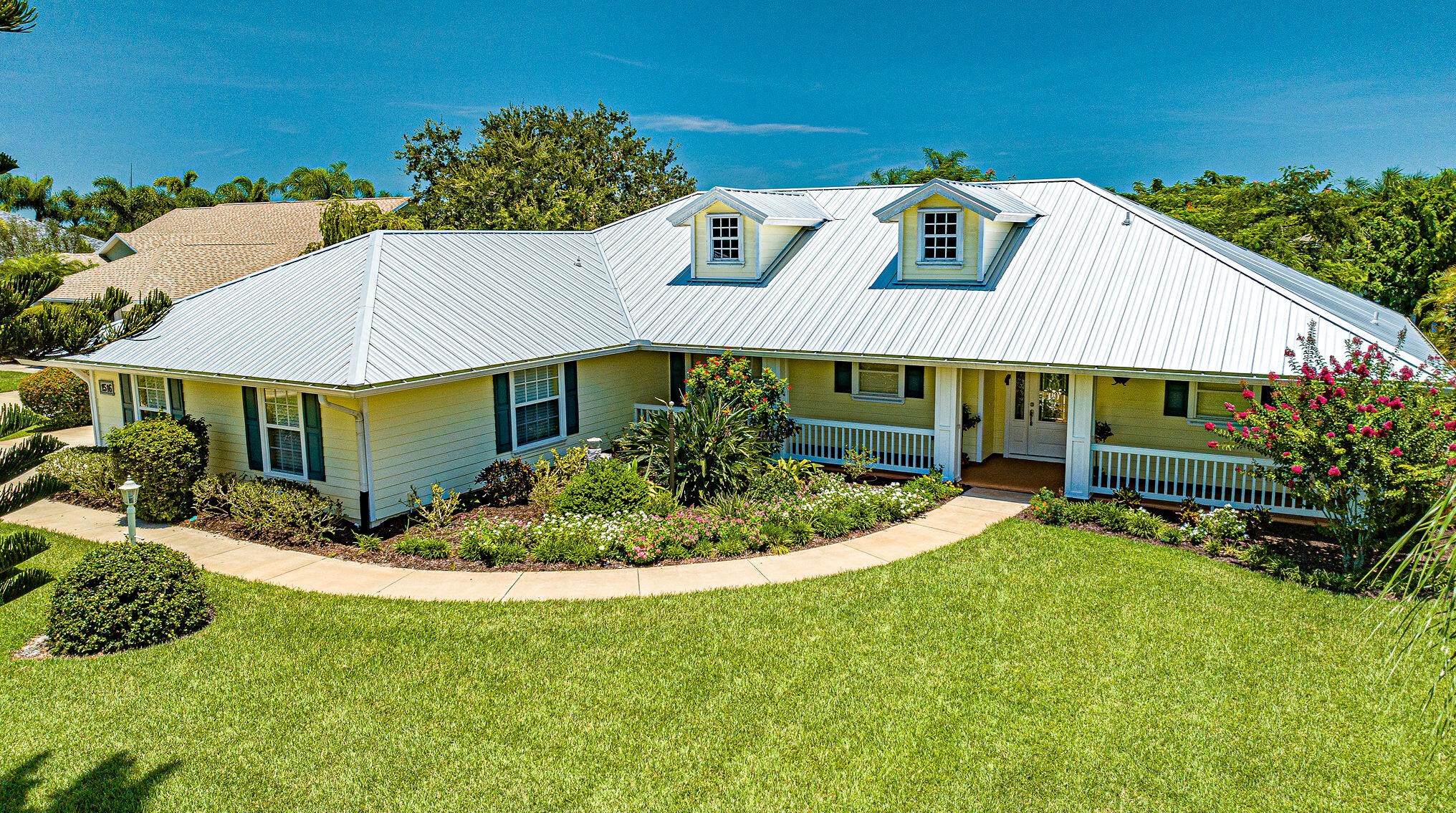 1516 Eagles Cir, Sebastian, FL 32958